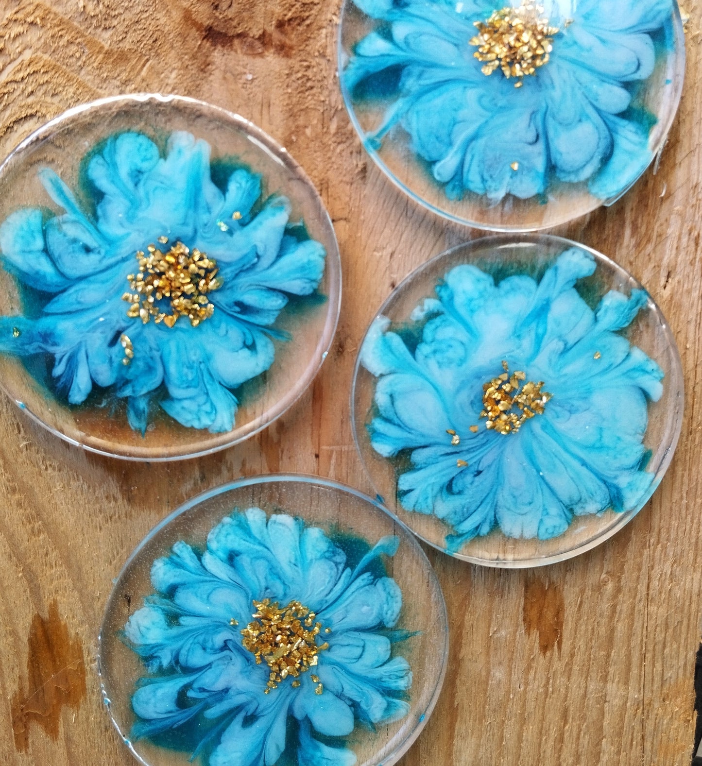 lot de 4 sous verre en résine transparents avec effet fleur 3D turquoise - caurisandco