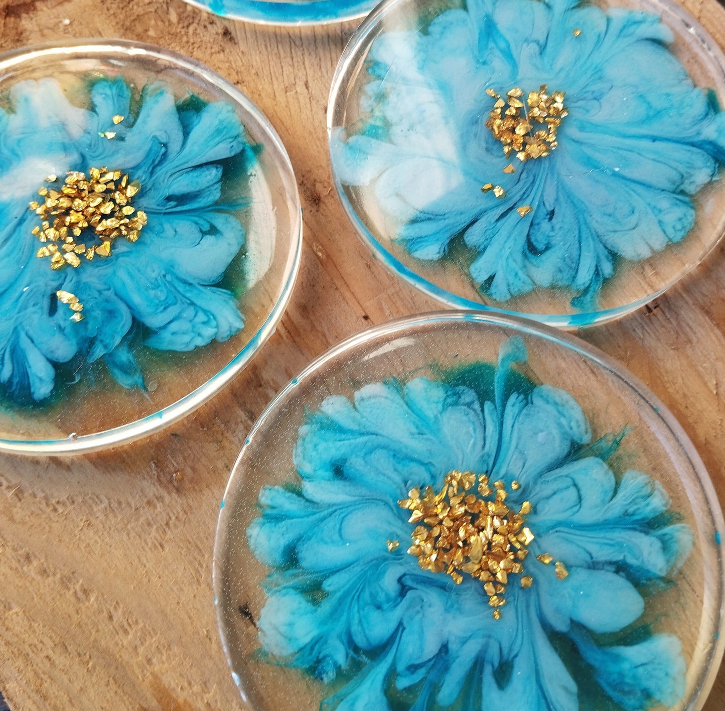 lot de 4 sous verre en résine transparents avec effet fleur 3D turquoise - caurisandco