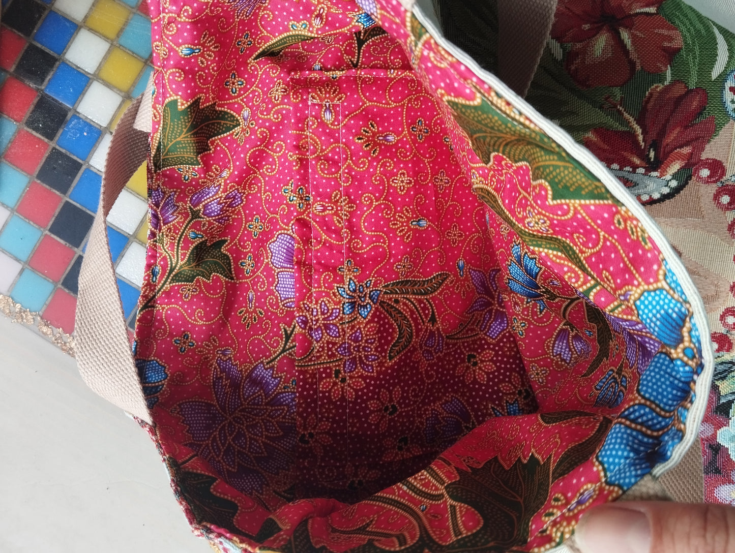 Sac tote bag femme Frida 45*45 cm doublure batik PIECE UNIQUE - caurisandco