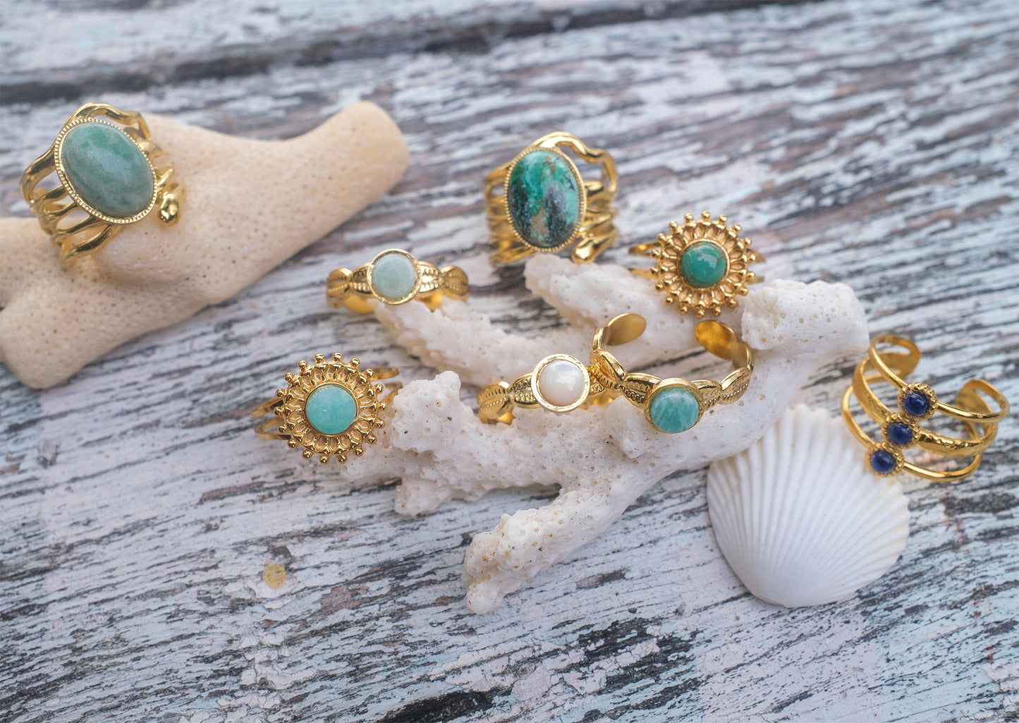 Bague Cauris réglable en acier inox doré – Cabochon nacre, amazonite