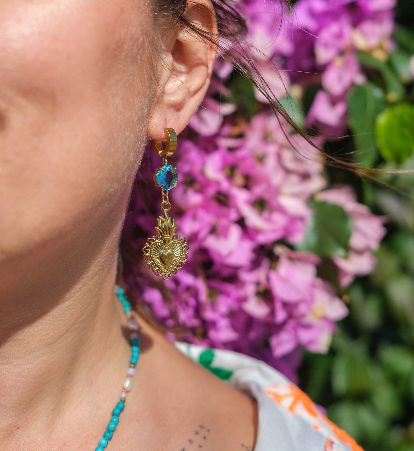 Boucles d’oreilles ex voto coeur et verre turquoise