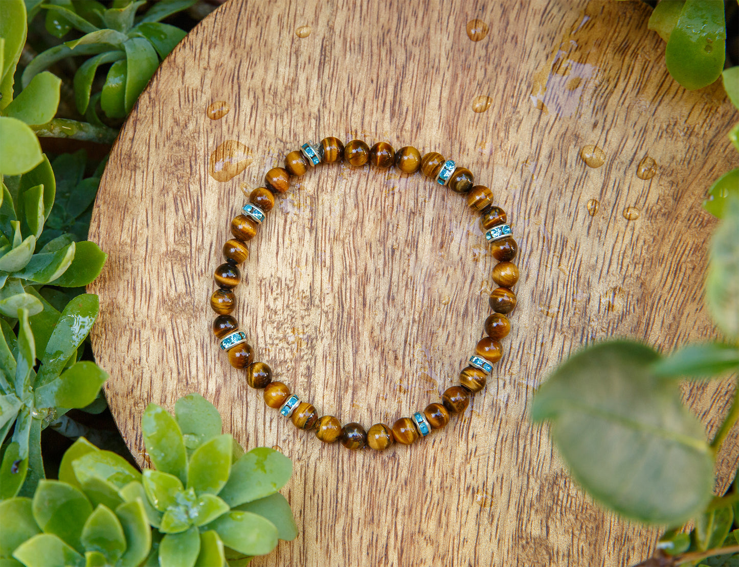 bracelet femme perles oeil de tigre 6mm et intercalaire zirconium turquoise