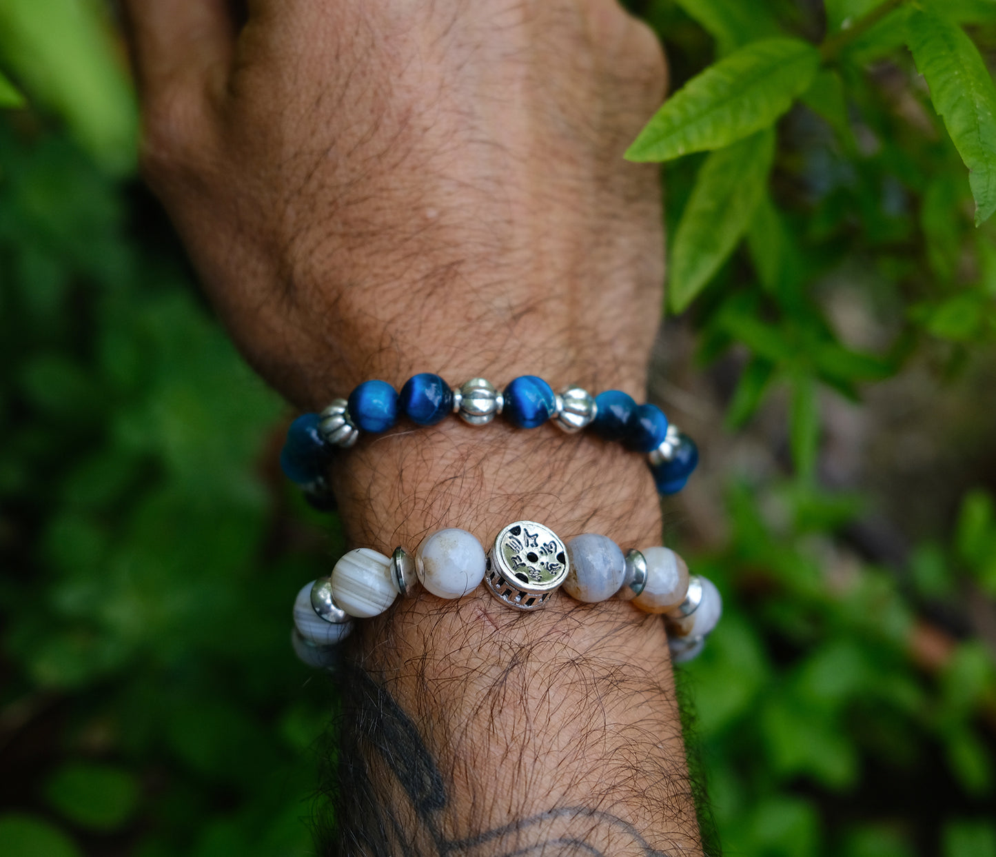 bracelet homme agate du Botswana et perles en acier inox avec mantra