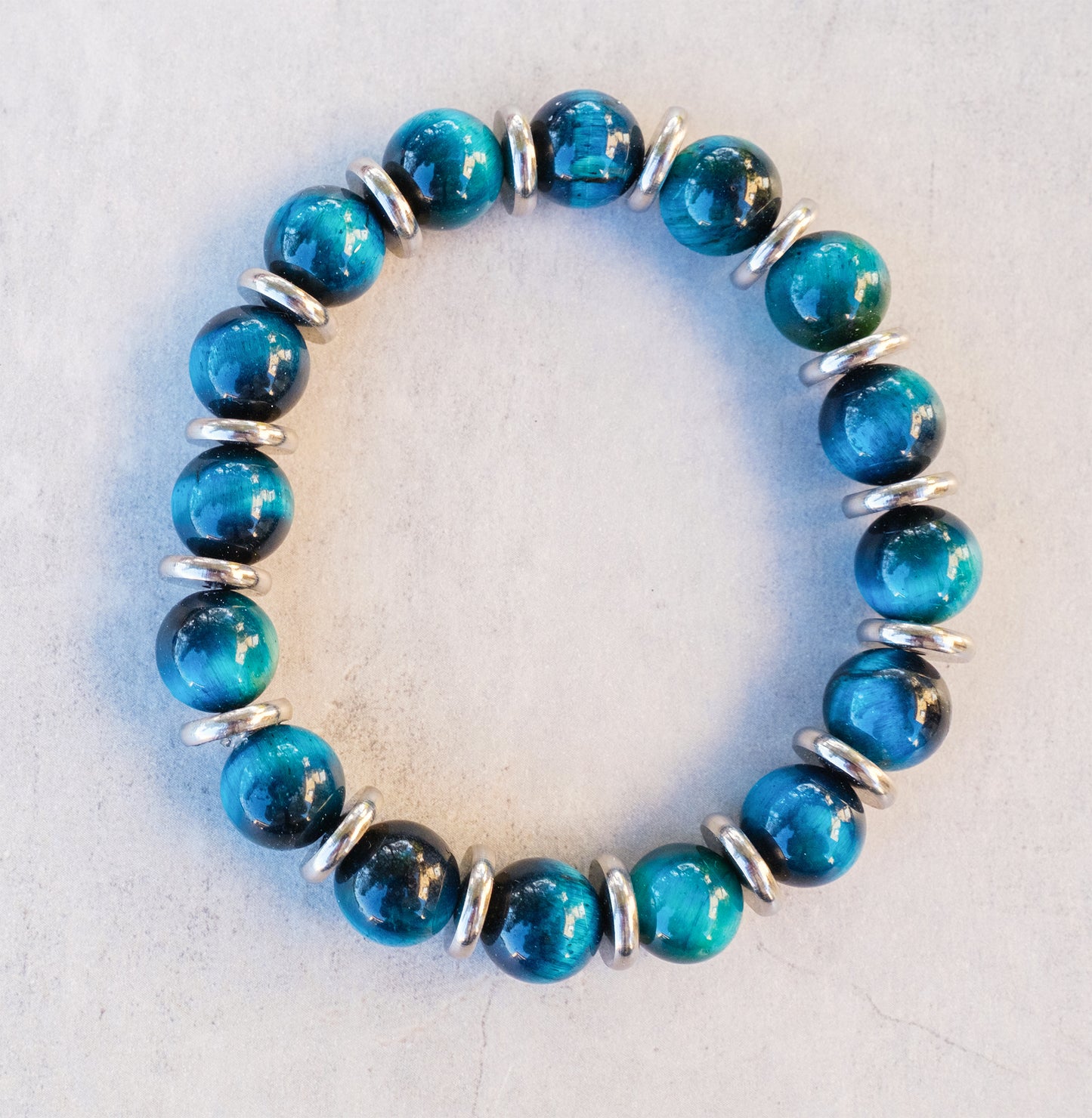 Bracelet homme perles oeil de tigre bleu 10mm - caurisandco
