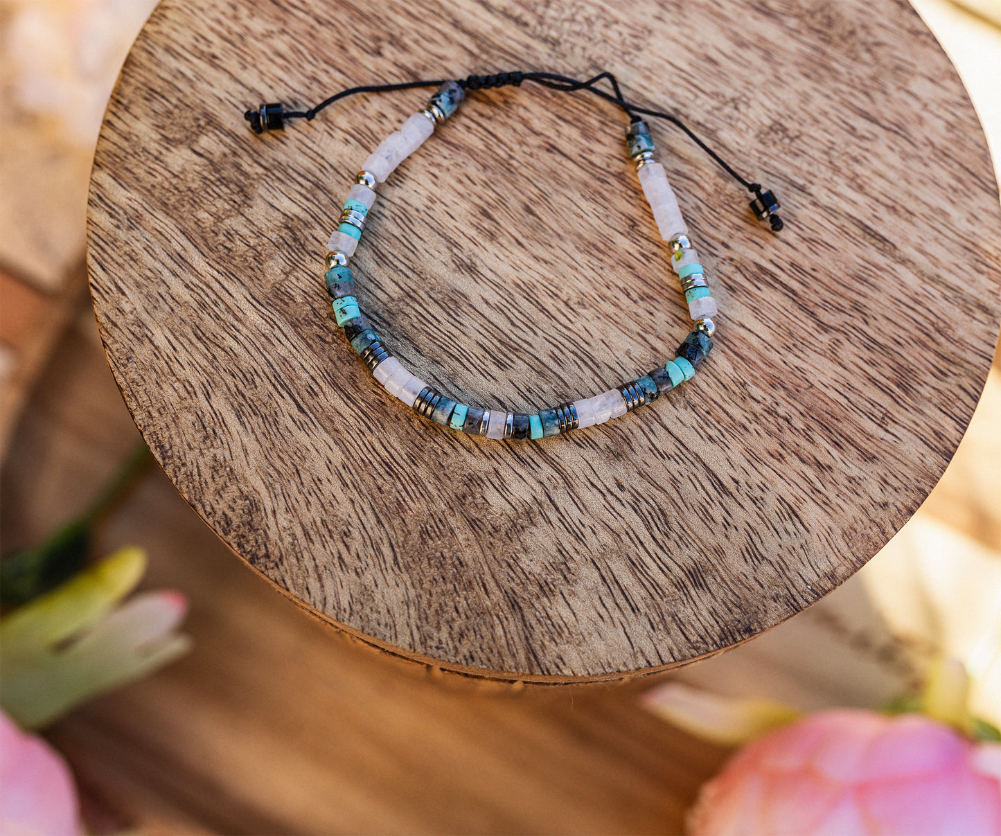 bracelet homme perle heishi en quartz, hématite et turquoise nœud - caurisandco
