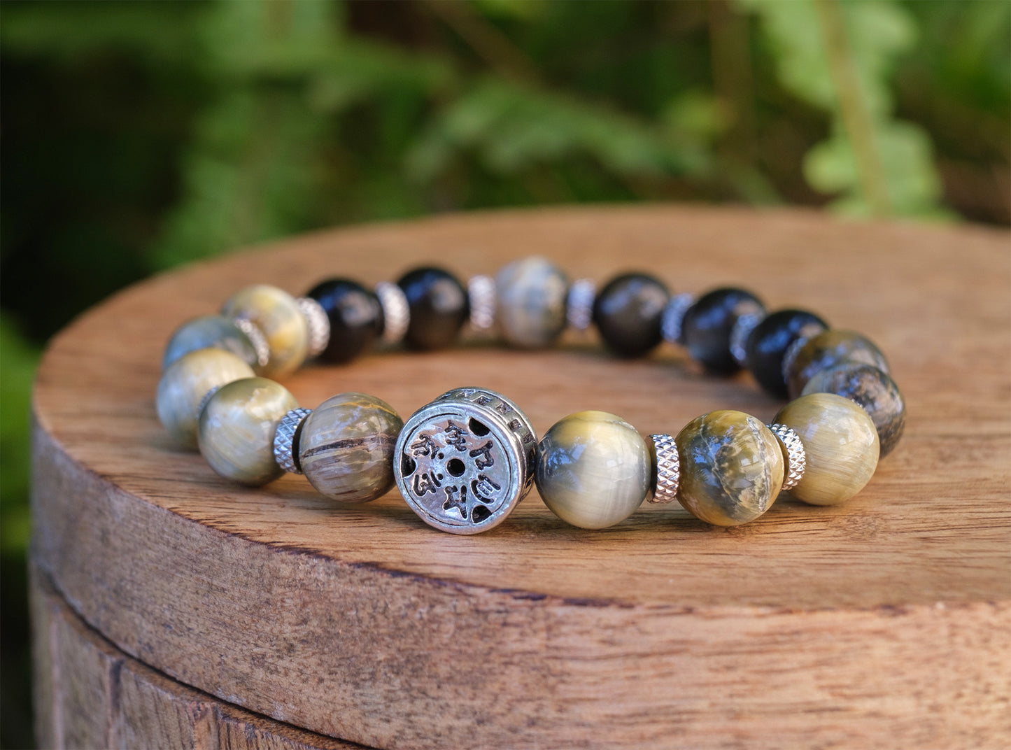 bracelet homme oeil de tigre jaune et obsidienne et perles en acier inox 10 mm avec mantra
