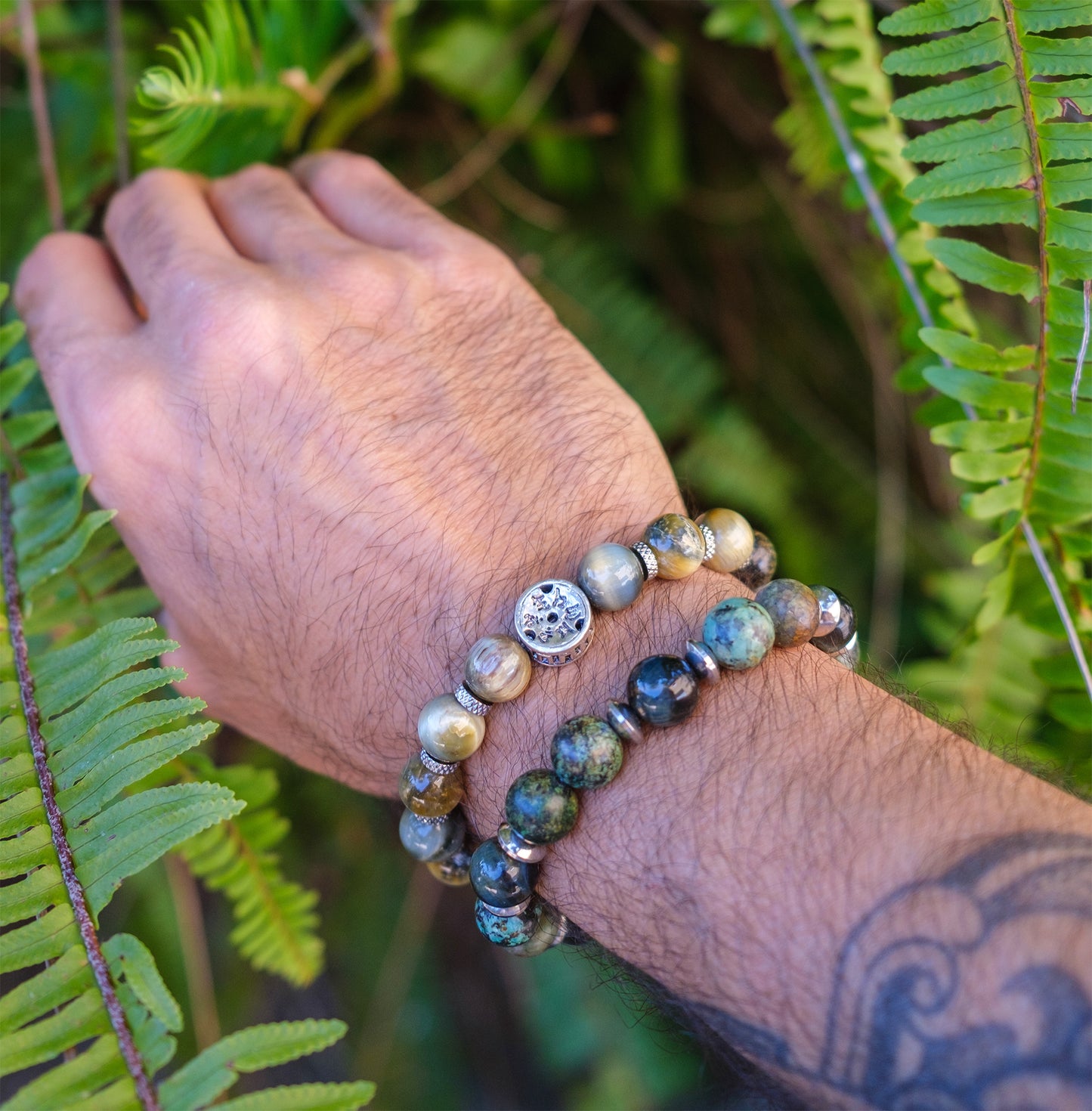 bracelet homme oeil de tigre jaune et obsidienne et perles en acier inox 10 mm avec mantra