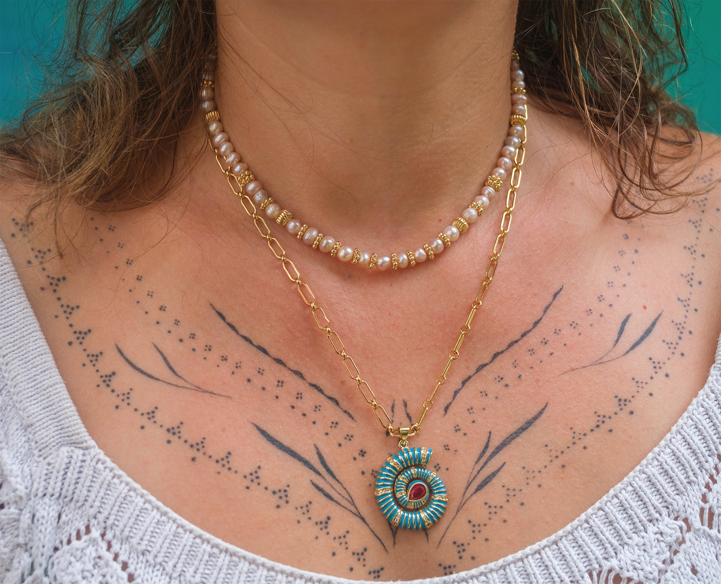 Collier Ras de Cou Nacre Rosée – Bijou Bohème Minimaliste à Porter au Quotidien - caurisandco