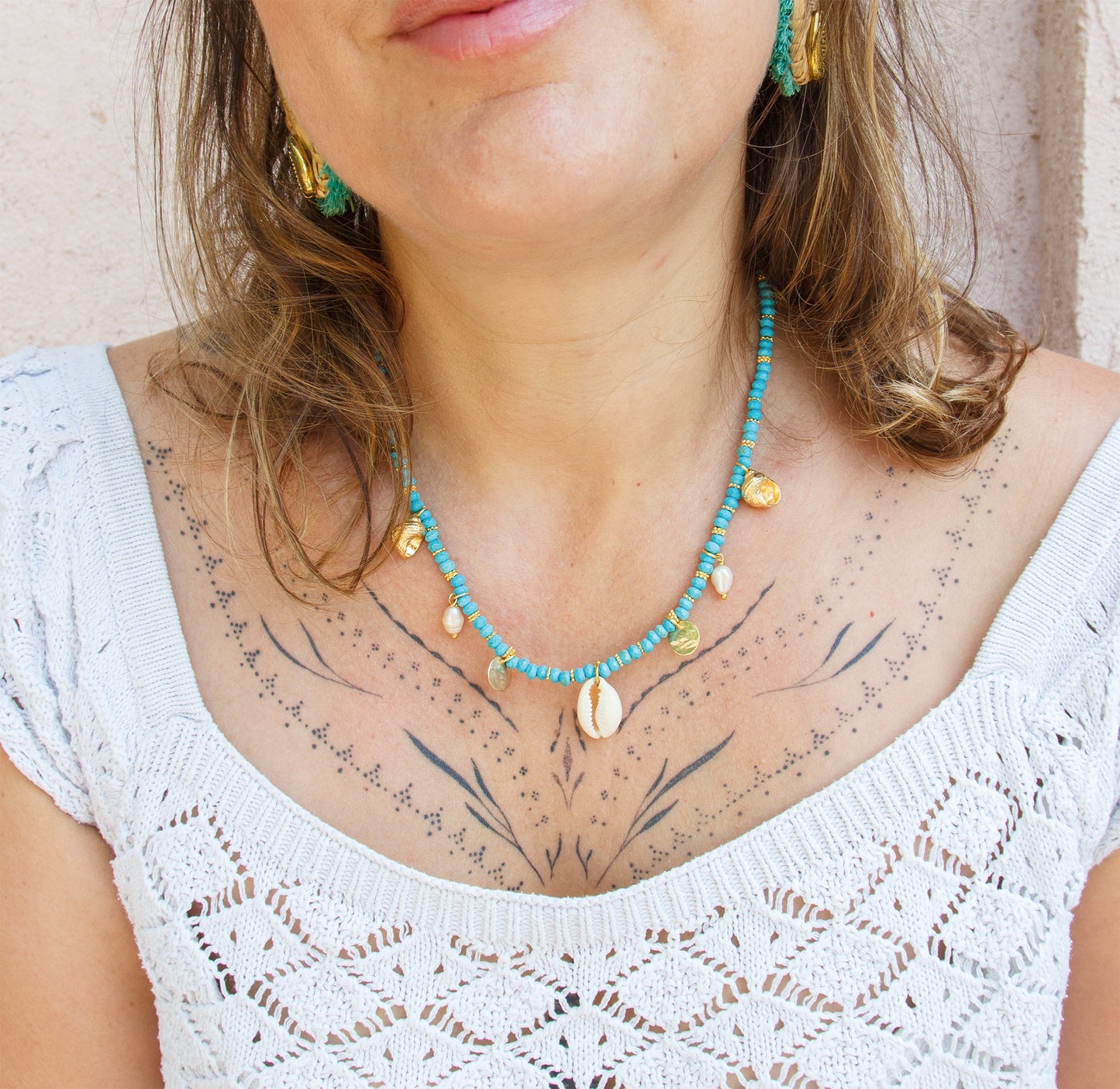Collier Femme en Howlite Turquoise & Breloques Coquillages – Bijou Bohème Chic Fait Main