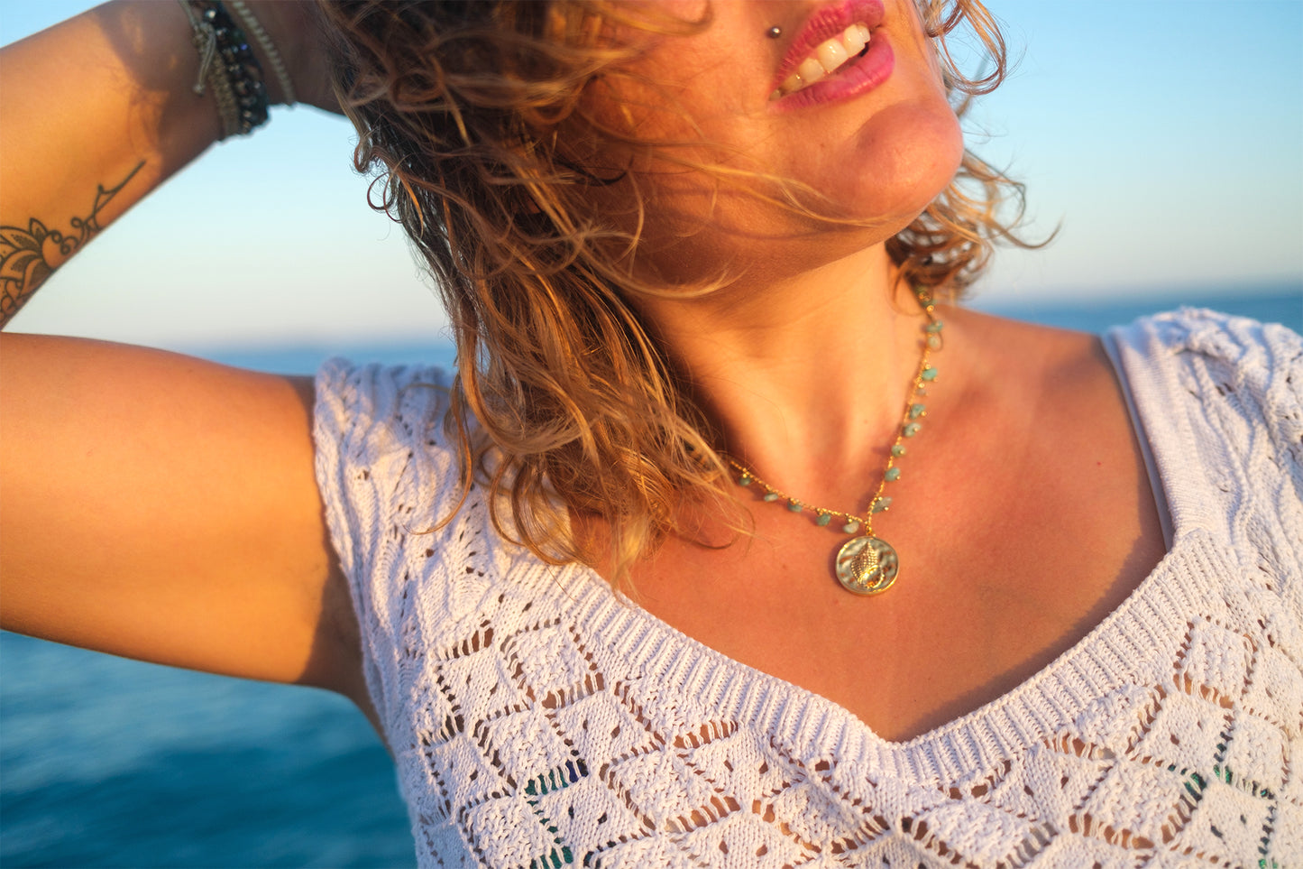 Collier chaine rosaire amazonite et pendentif empreinte coquilage - caurisandco
