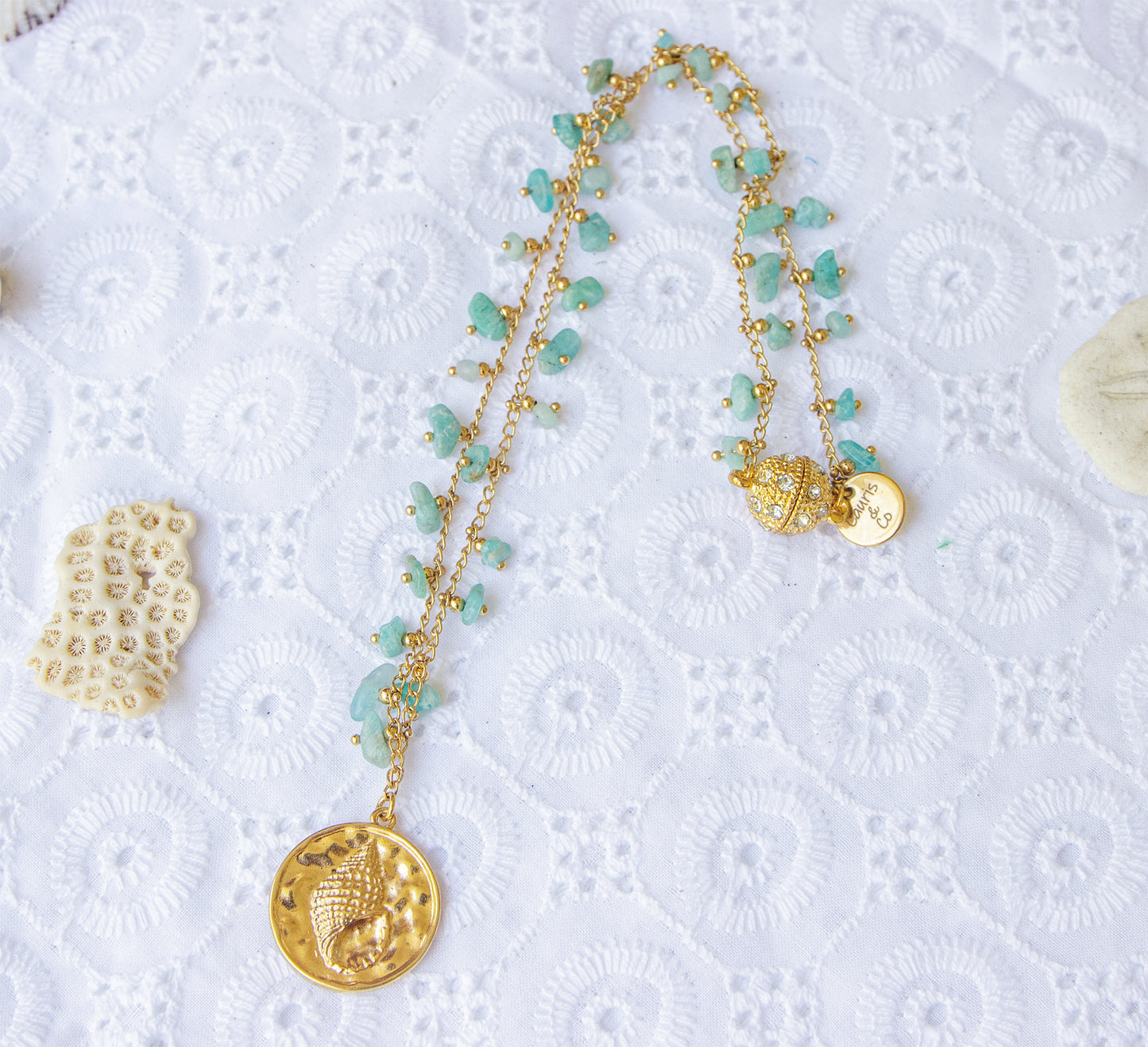 Collier chaine rosaire amazonite et pendentif empreinte coquilage - caurisandco