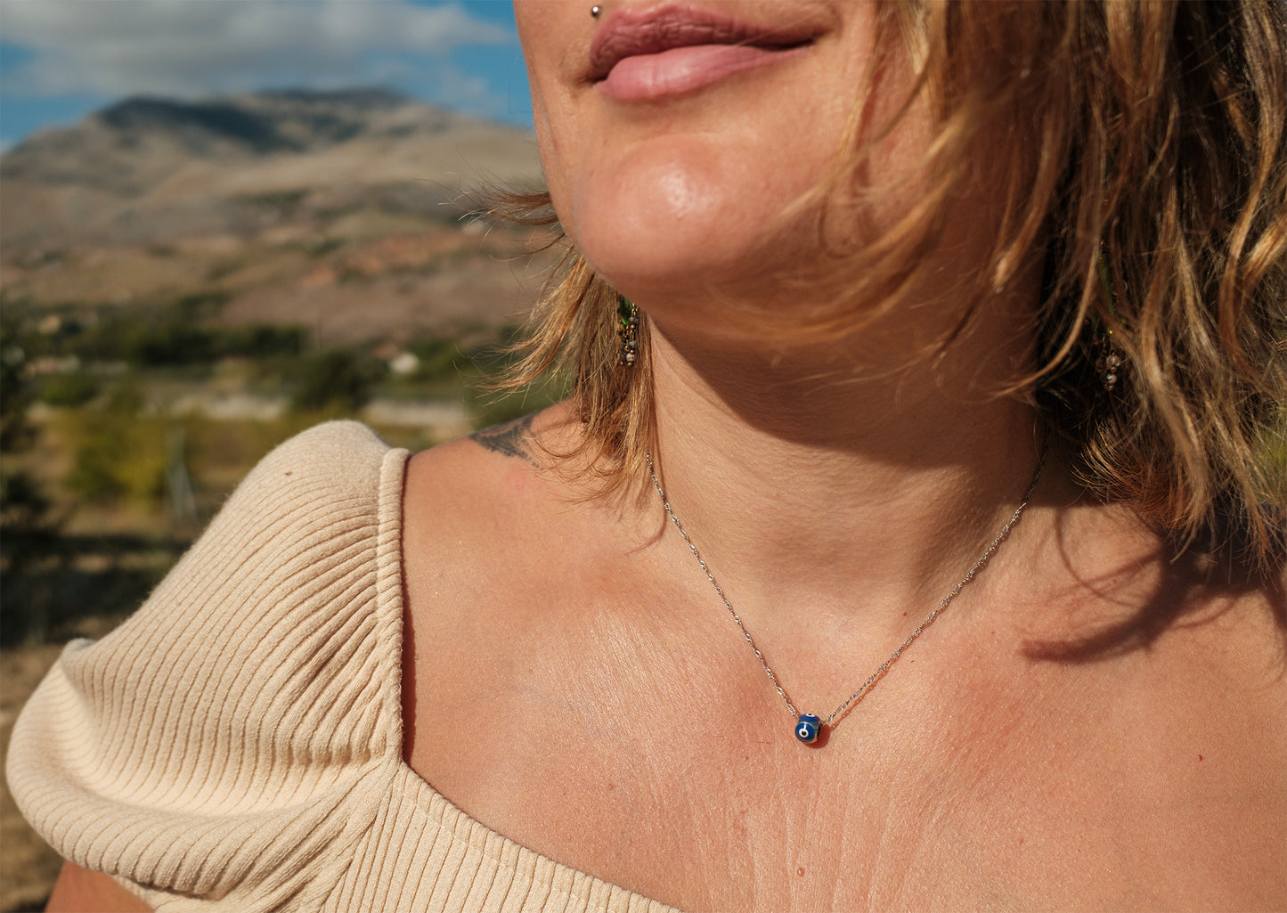 Collier femme en argent 925 et perle oeil bleu marine - caurisandco