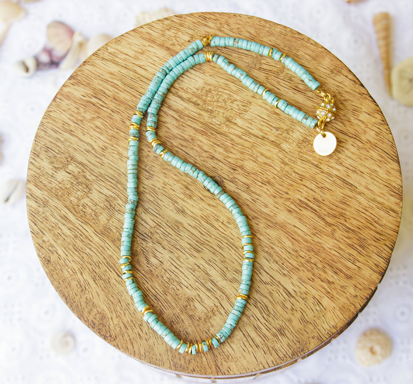 Collier ras de cou de perles en rondelle de howlite turquoise 4mm - caurisandco