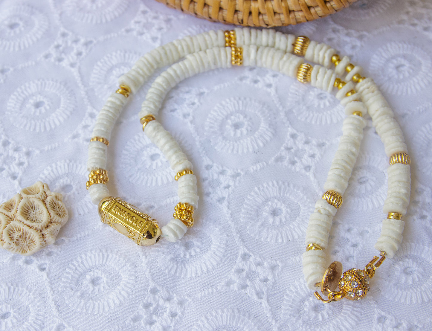 Collier talisman perles heishi coquillage - caurisandco