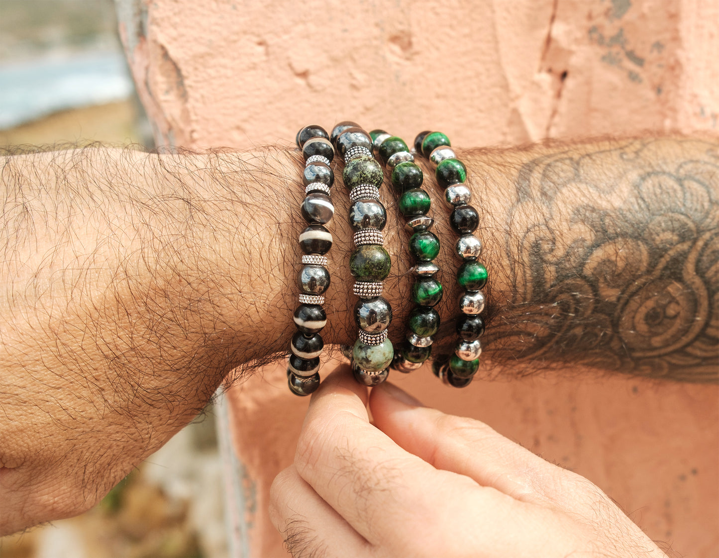 Bracelet perles oeil de tigre teintée verte et hematite argenté duo 8 mm - caurisandco