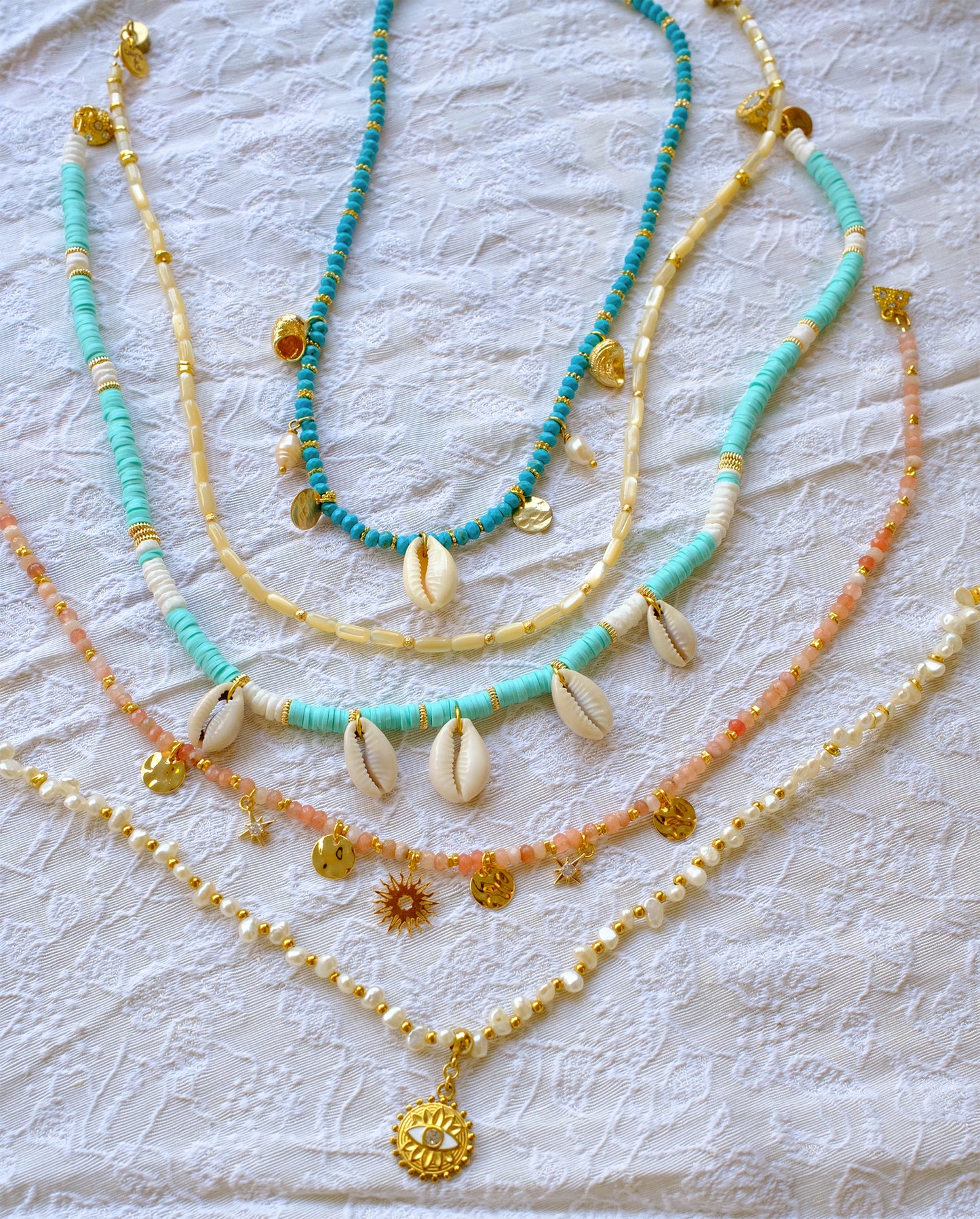 Collier Femme en Howlite Turquoise & Breloques Coquillages – Bijou Bohème Chic Fait Main