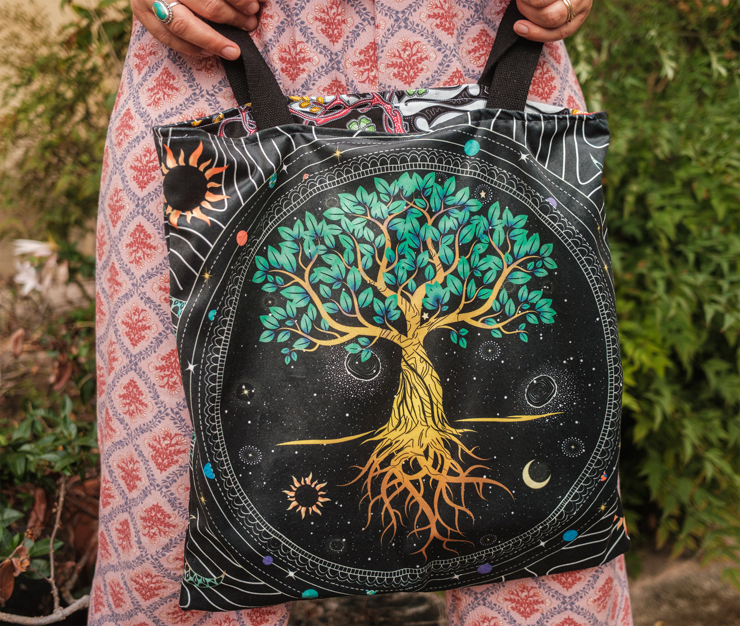 Sac tote bag arbre de vie mystique 42*42cm - caurisandco