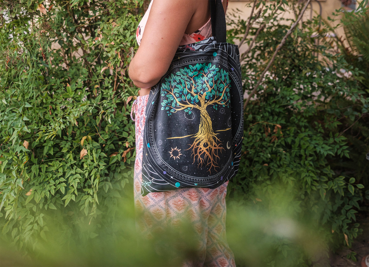 Sac tote bag arbre de vie mystique 42*42cm - caurisandco