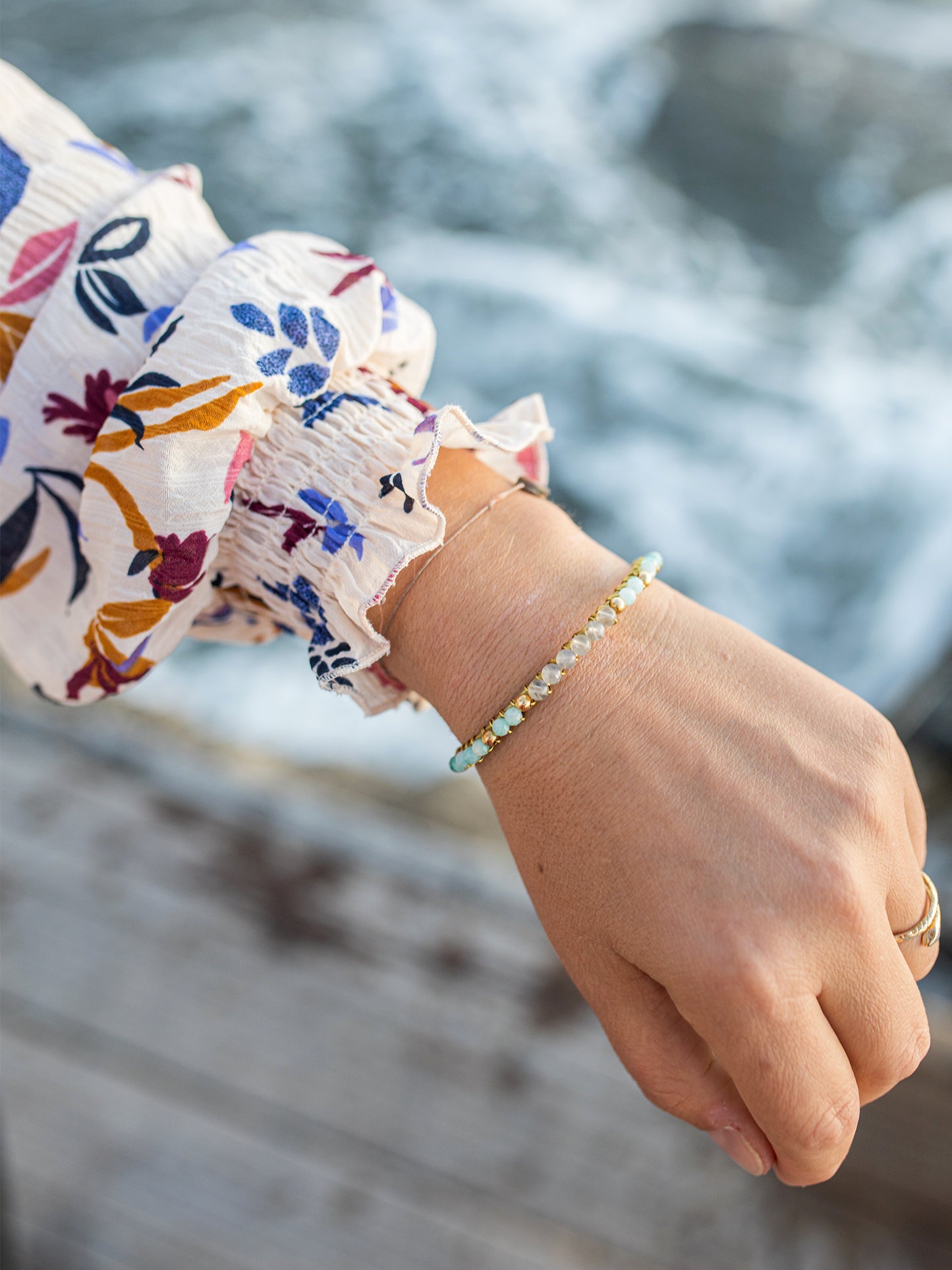 jonc tissé en amazonite et labradorite fait main - caurisandco