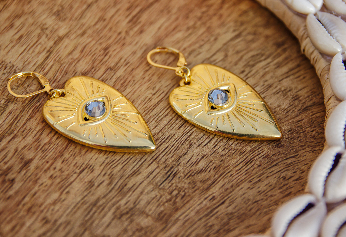 Boucle d'oreille coeur motif oeil ex voto et cristal (6cm) - caurisandco
