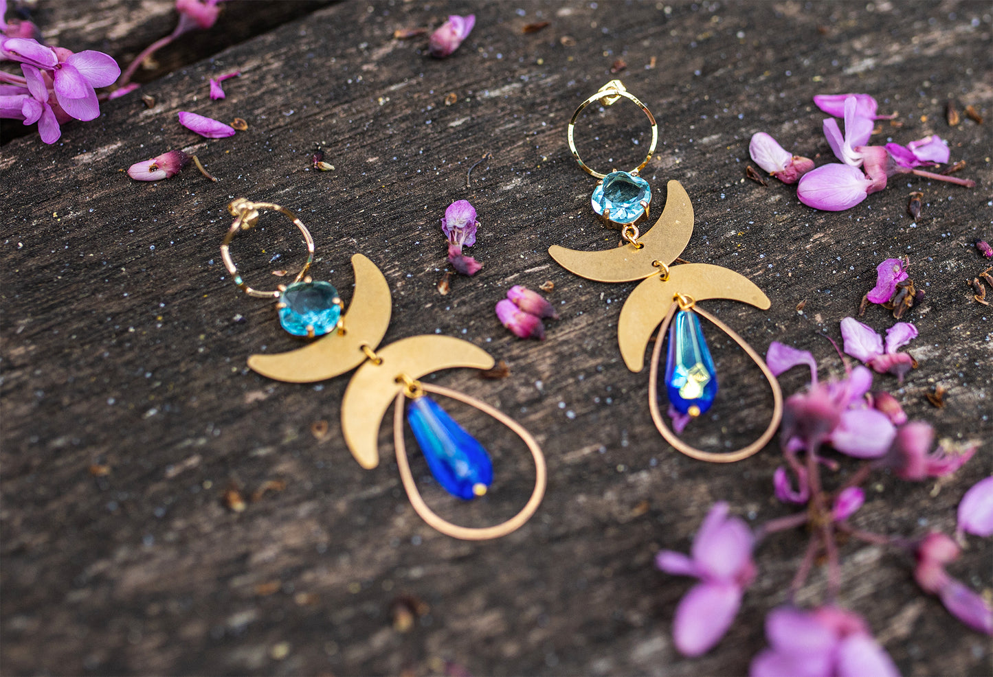 boucle d'oreille lune et pendentif en verre faite main - caurisandco