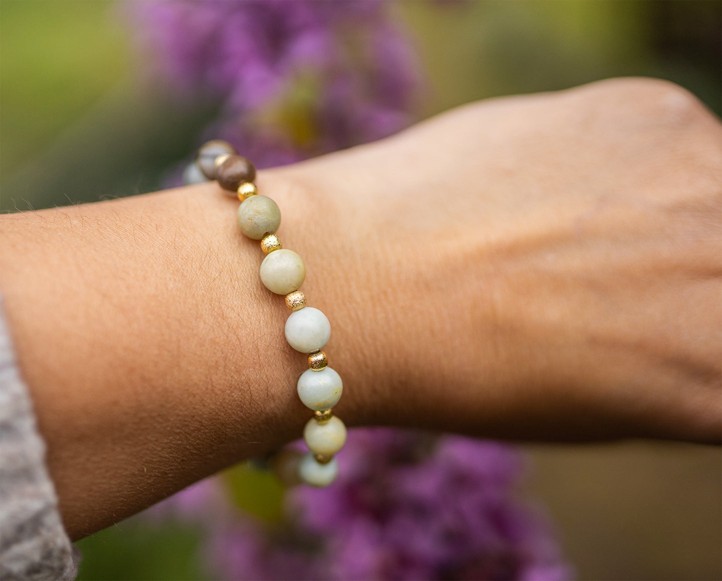 bracelet amazonite et laiton doré 18K fait main - caurisandco