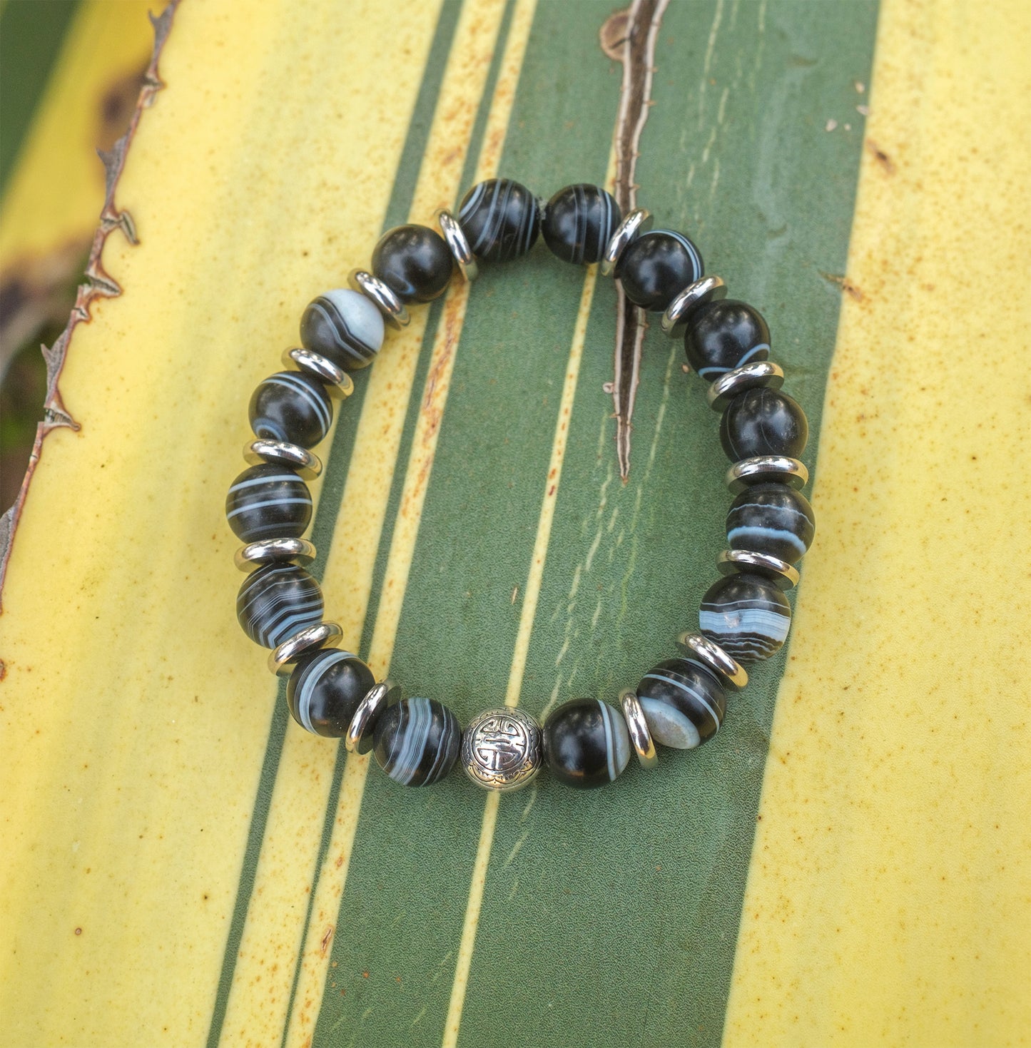 bracelet homme en perle agate noir zebré 10mm - caurisandco