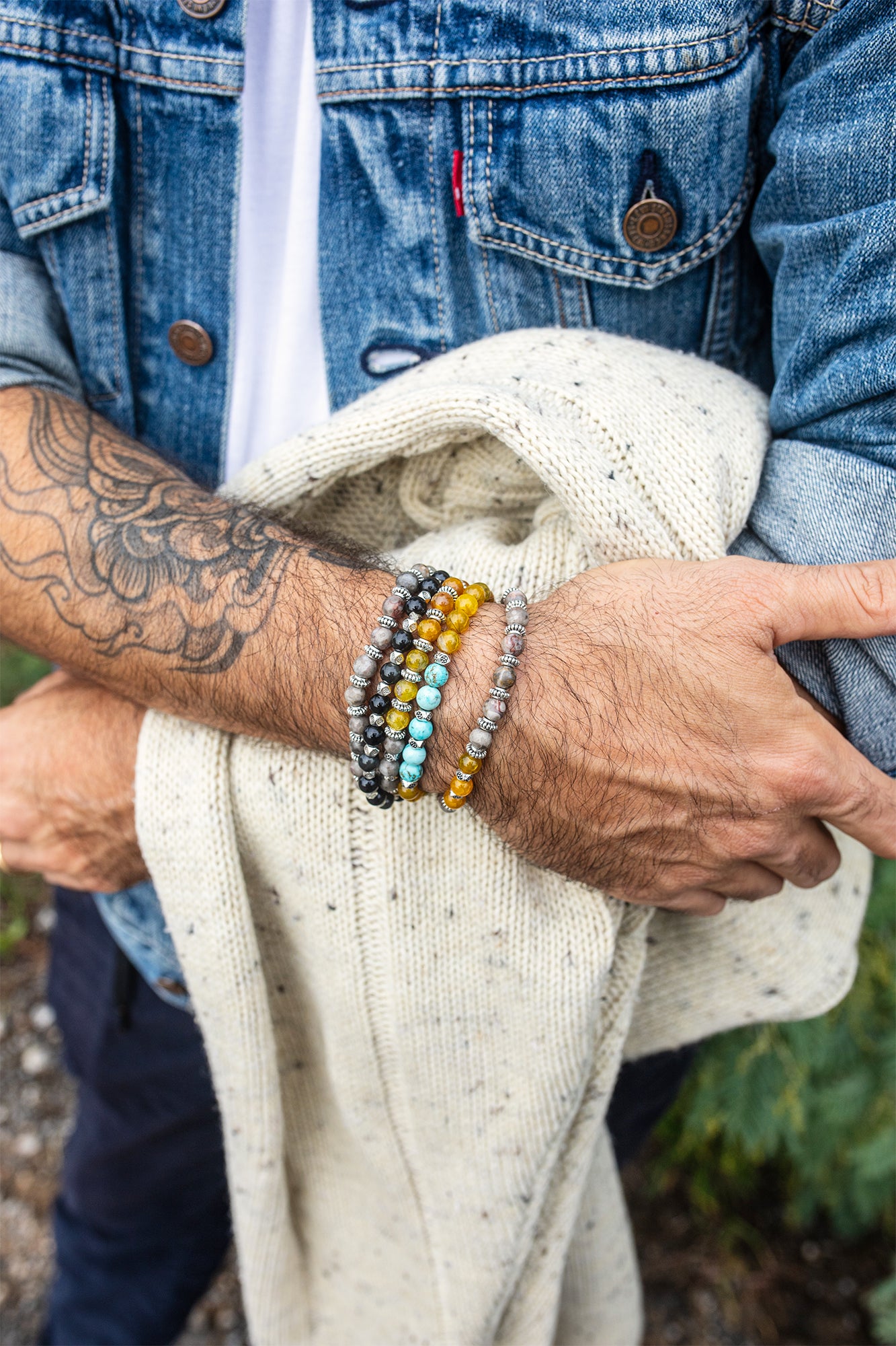 bracelet agate jaune 6mm et howlite turquoise - caurisandco