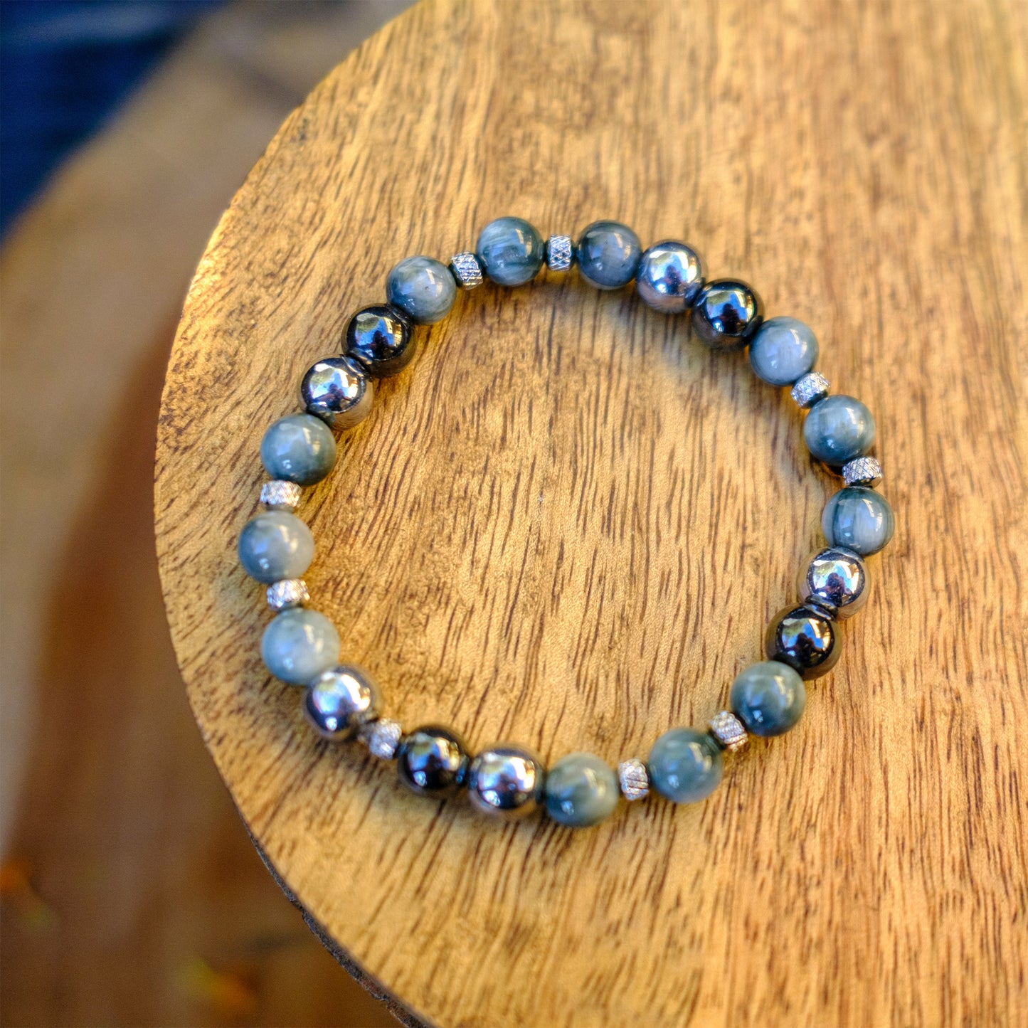 Bracelet homme 8mm oeil de faucon (oeil de tigre teintée grise) , hematite et hematite argenté - caurisandco