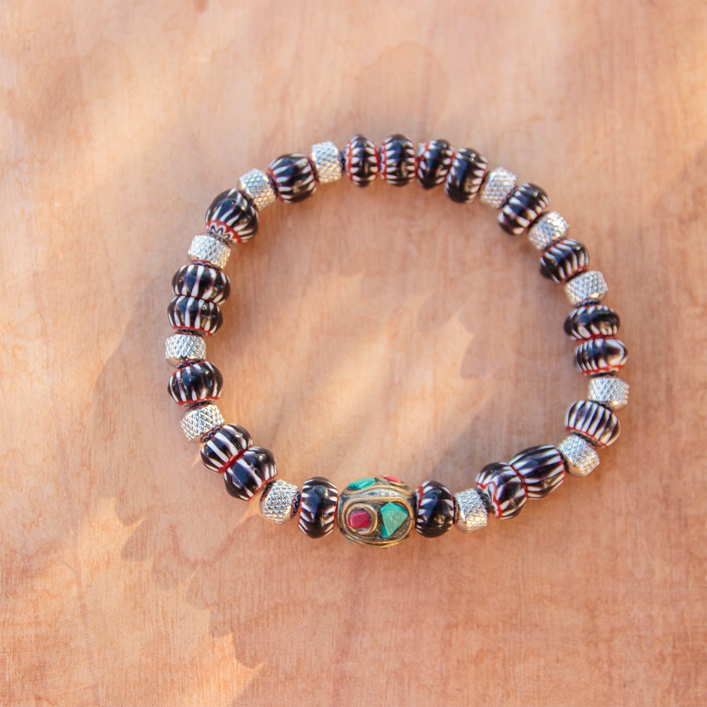 Bracelet perle chevron marron - caurisandco