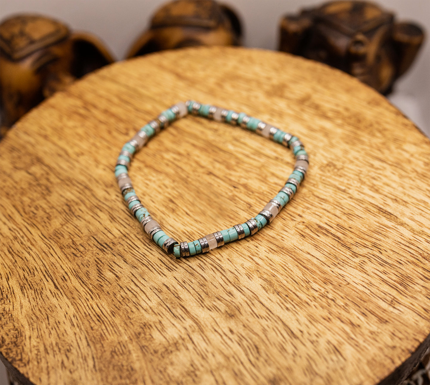 bracelet perles heishi howlite turquoise quartz rose et hematite argent fait main - caurisandco