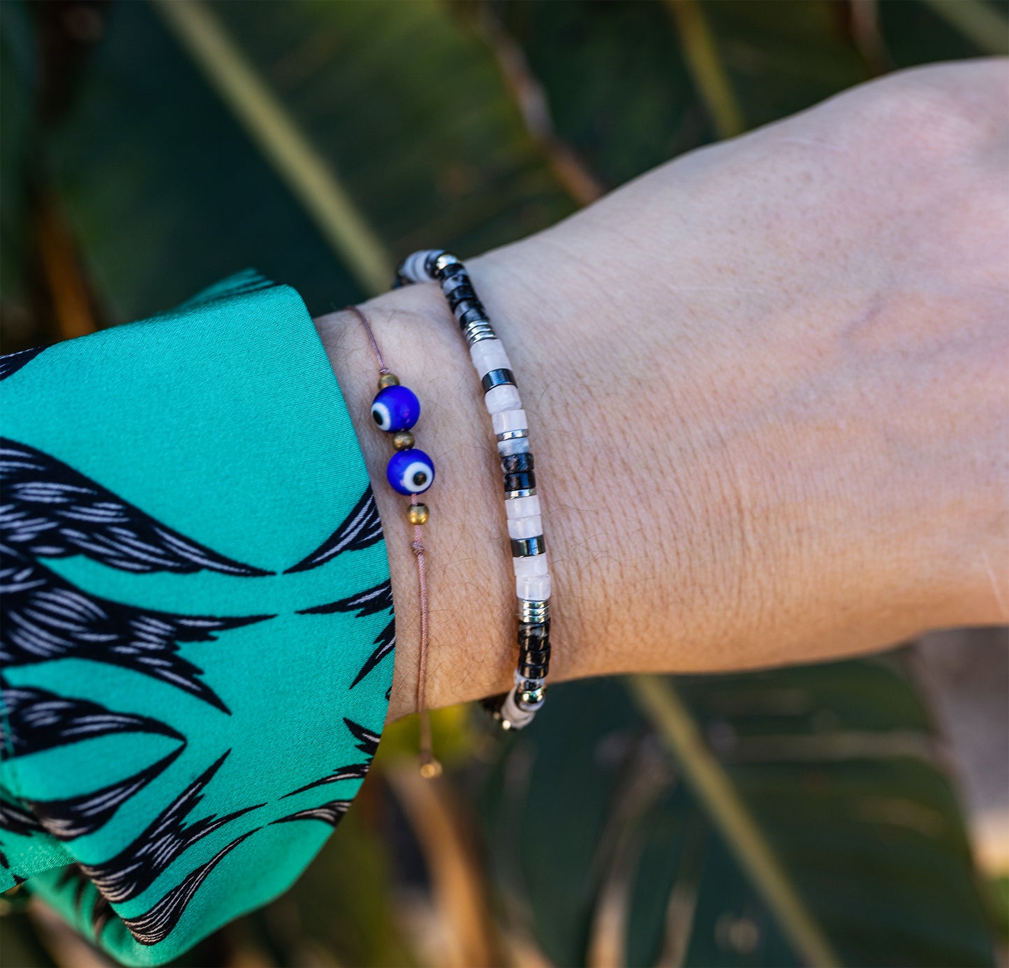bracelet perles heishi jaspe noir quartz hematite fait main - caurisandco
