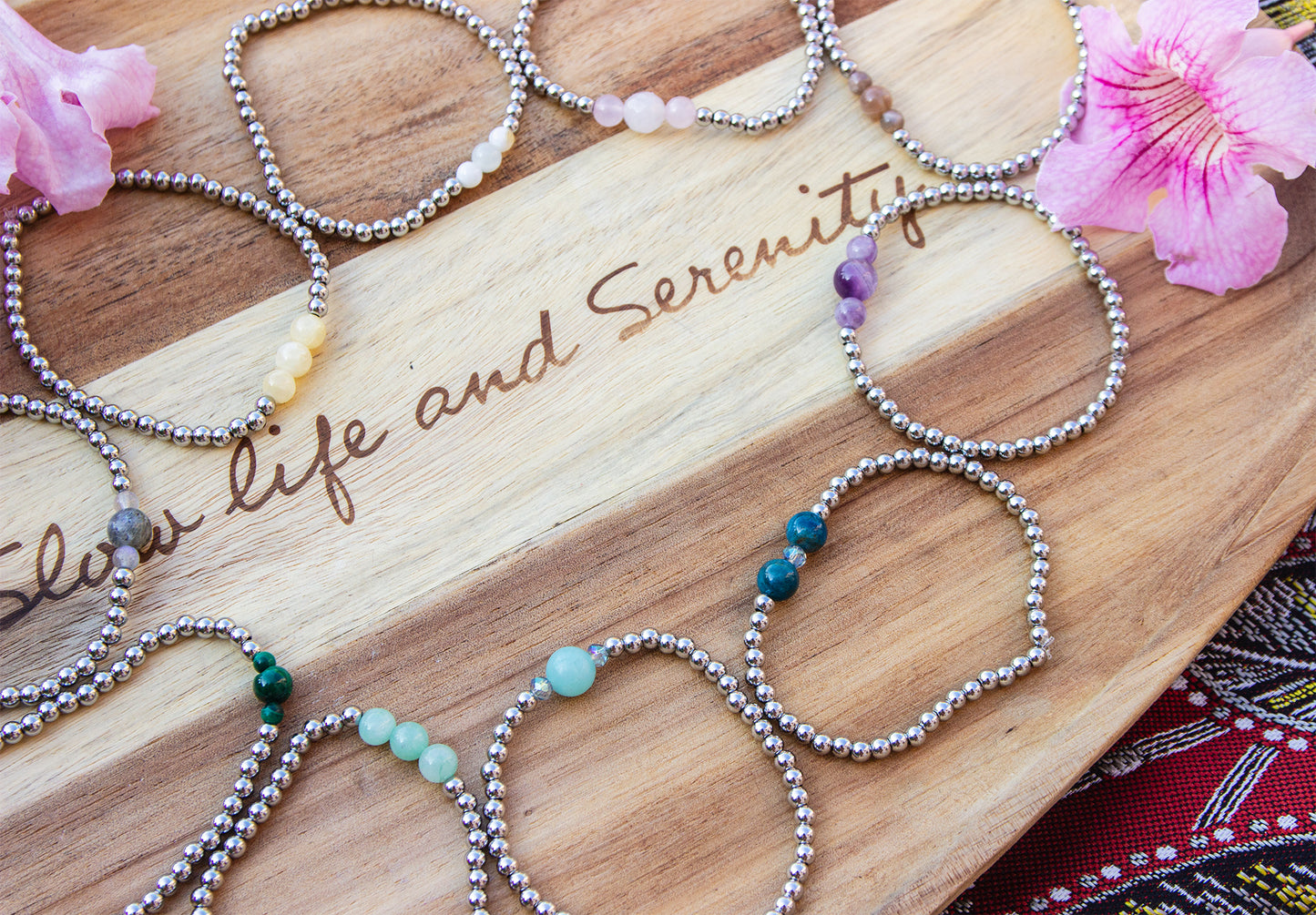 bracelet en perles en acier inoxydable et pierres gemmes fait main - caurisandco