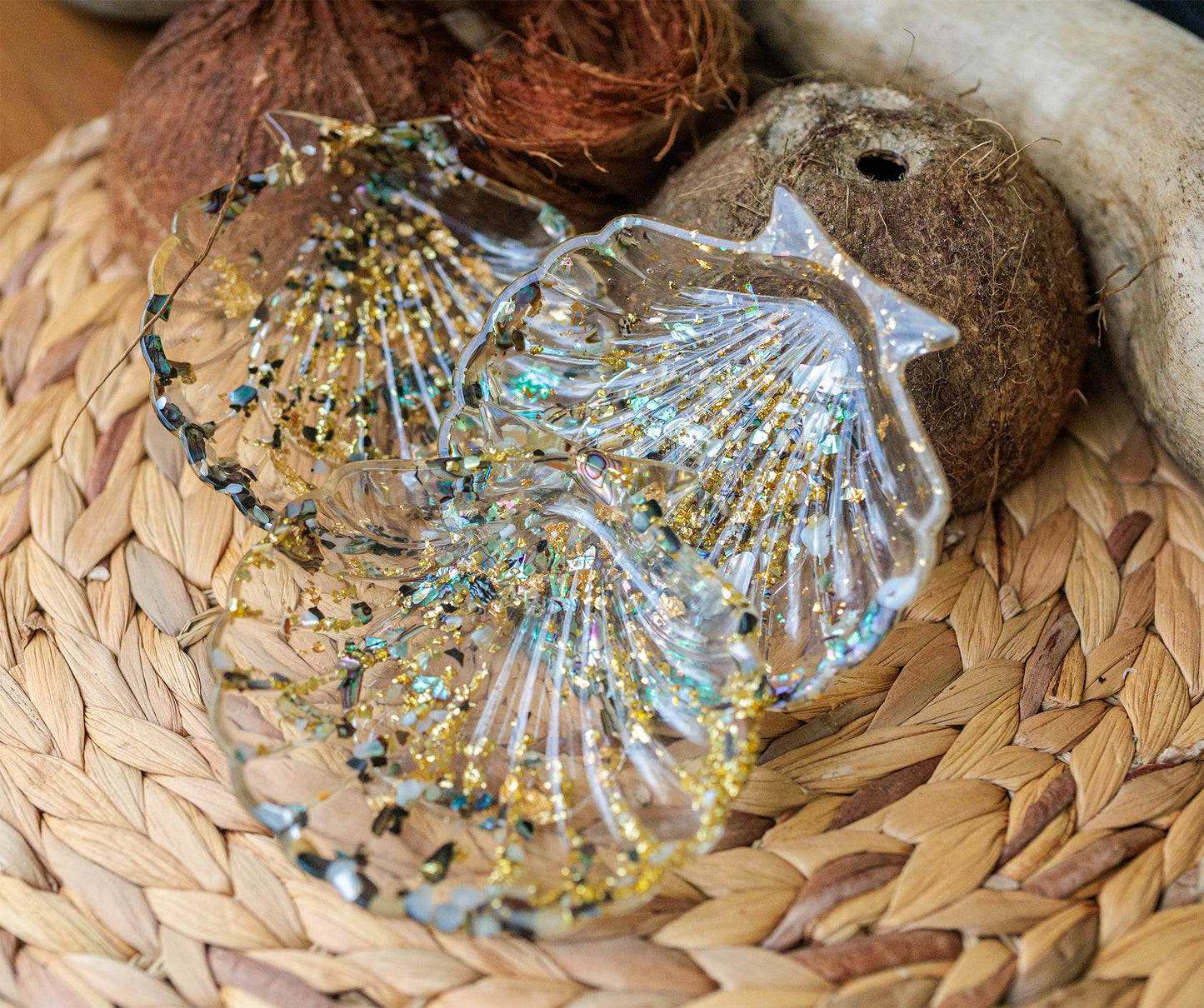 coupelle coquillage pour porte bijo en résine et inclusion de coquillage - caurisandco