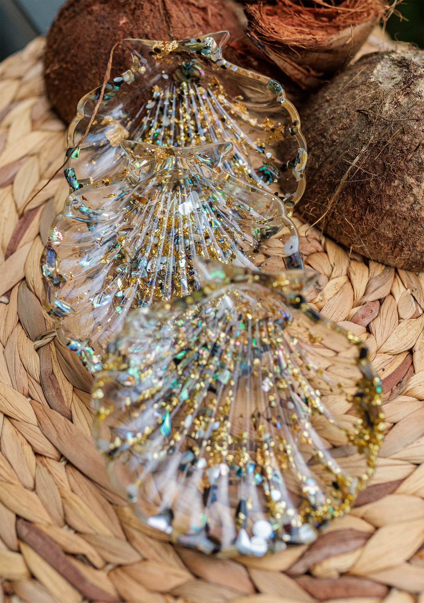 coupelle coquillage pour porte bijo en résine et inclusion de coquillage - caurisandco