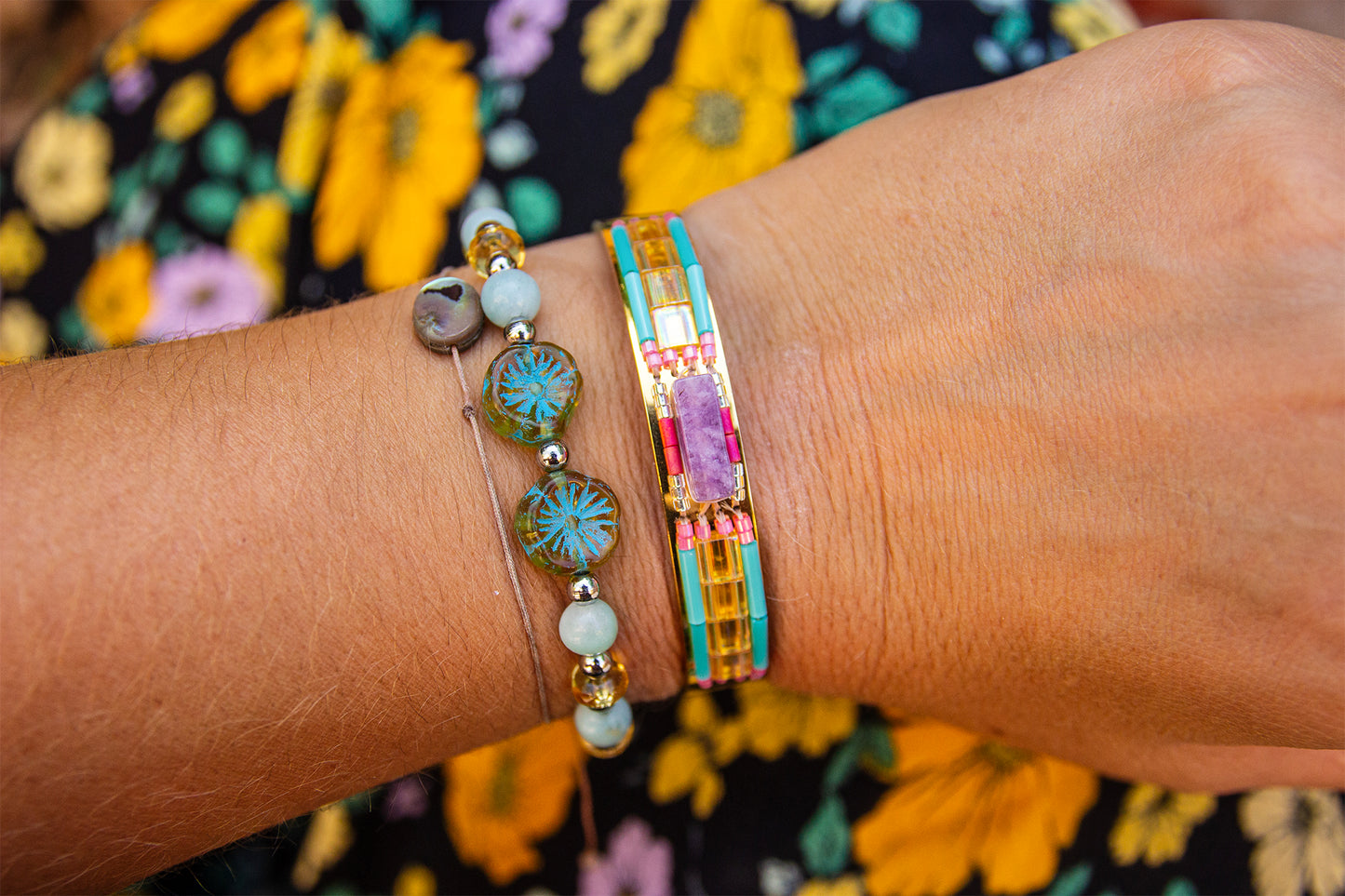 bracelet amazonite et perles en verre fait main piece unique - caurisandco