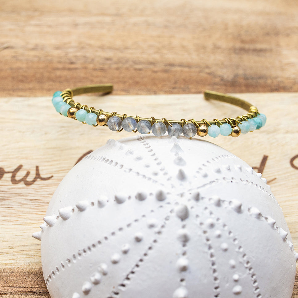 jonc tissé en amazonite et labradorite fait main - caurisandco