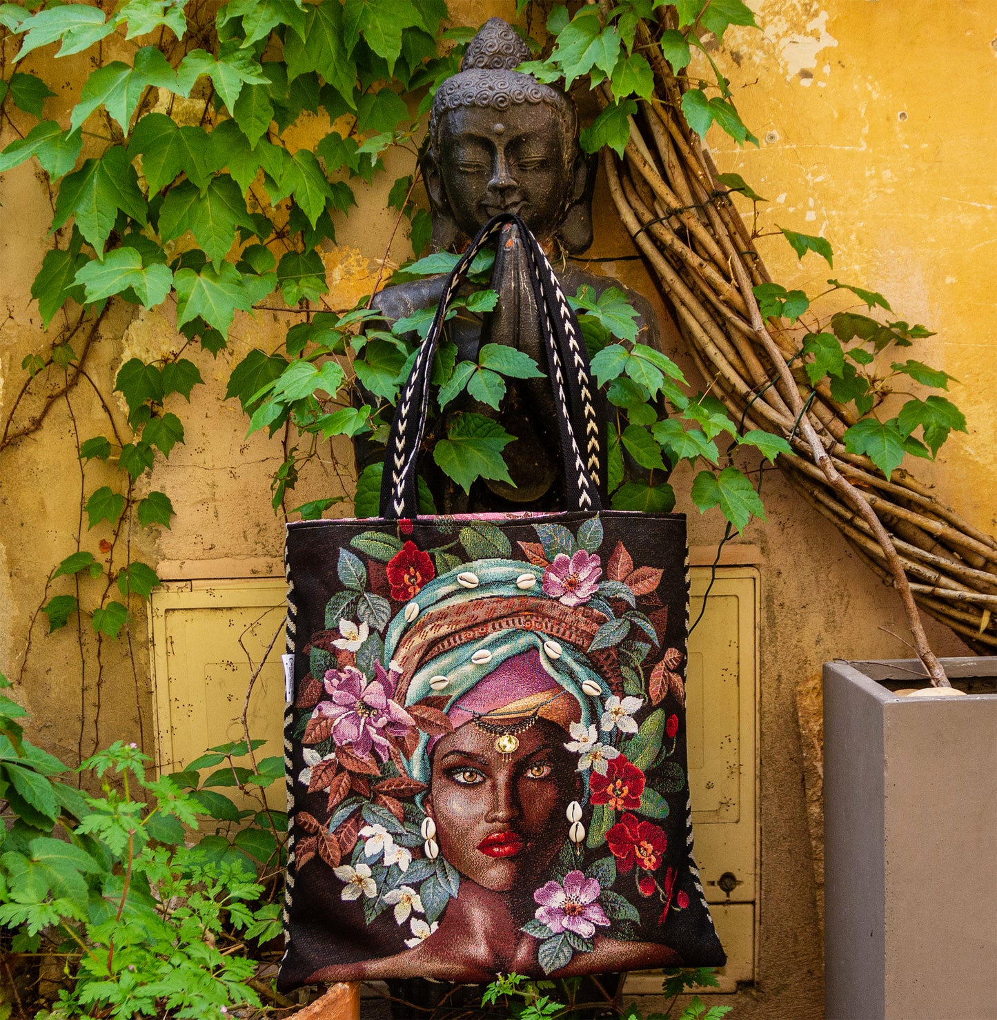 Sac tote bag femme ethnique 45*45 cm doublure batik PIECE UNIQUE - caurisandco