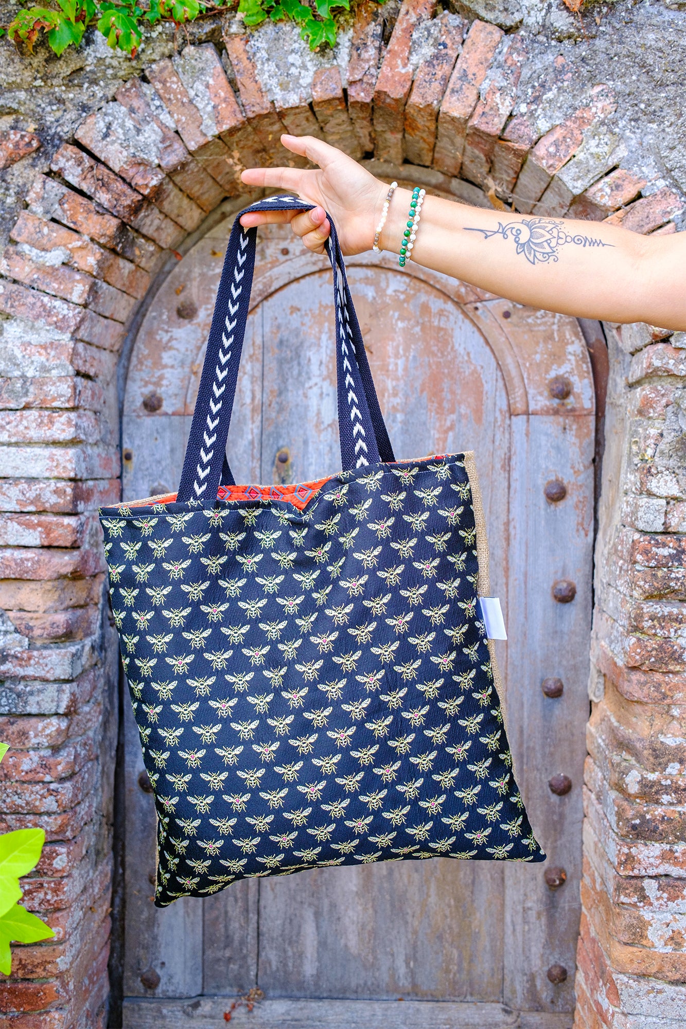 Sac tote bag en toile de jute MAIA 45*45 cm doublure batik - caurisandco