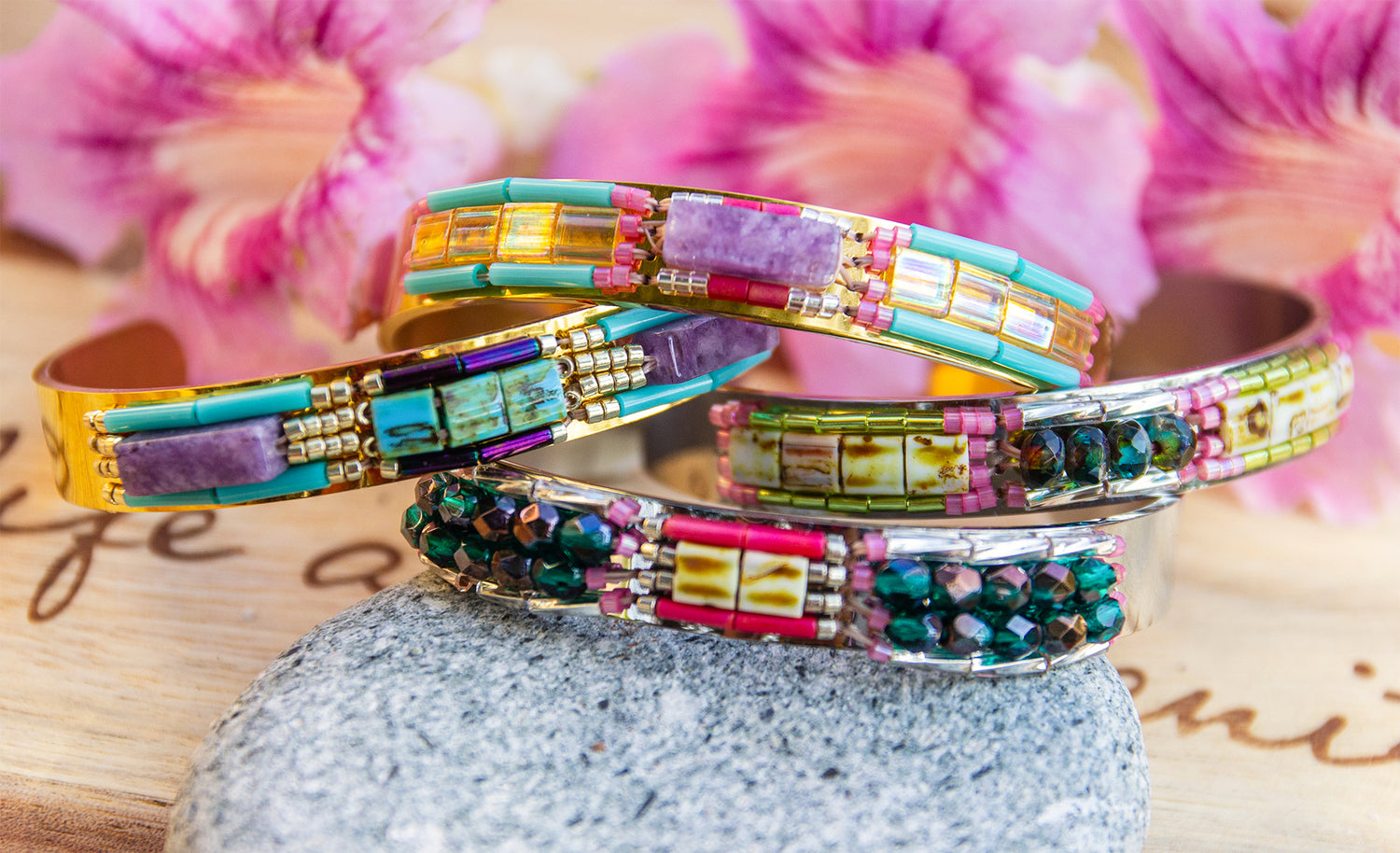 BRACELETS FEMMES JONCS