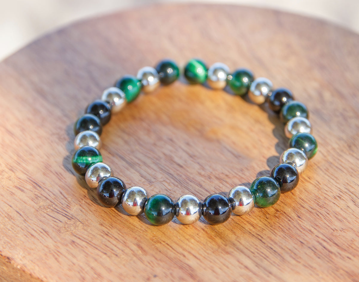 Bracelet perles oeil de tigre teintée verte et hematite argenté duo 8 mm