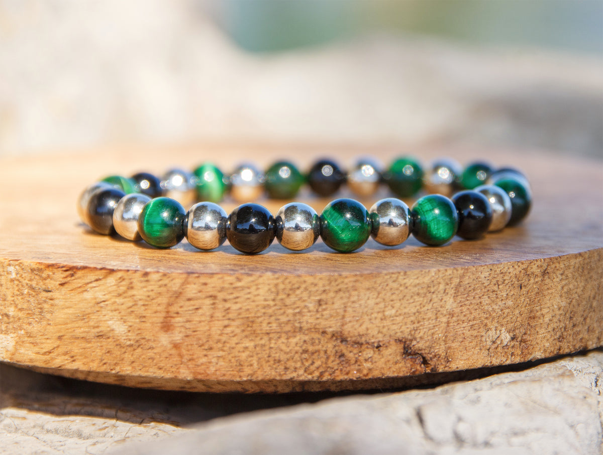 Bracelet perles oeil de tigre teintée verte et hematite argenté duo 8 mm