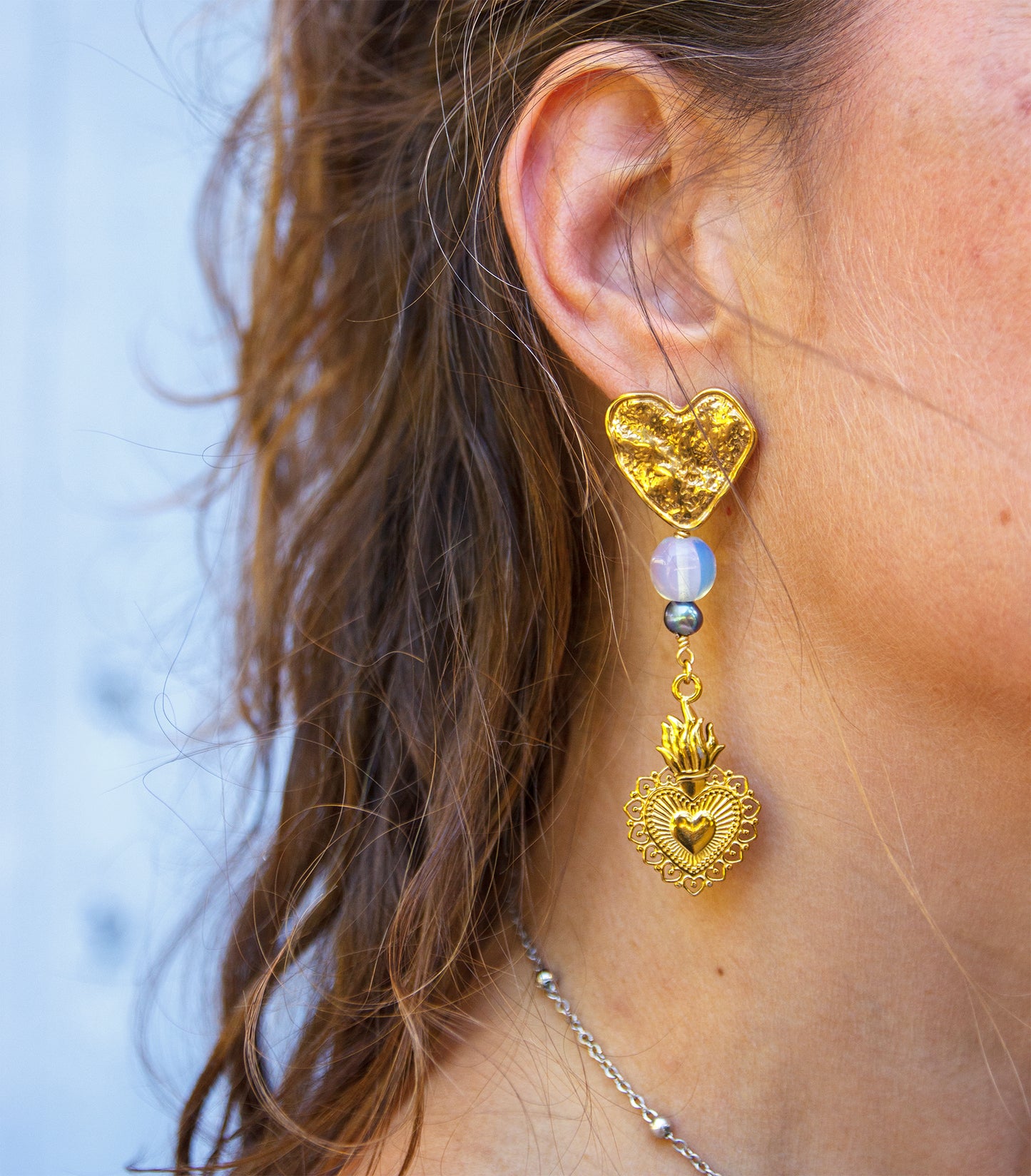 Boucle d'oreille dépareillé coeur ex voto