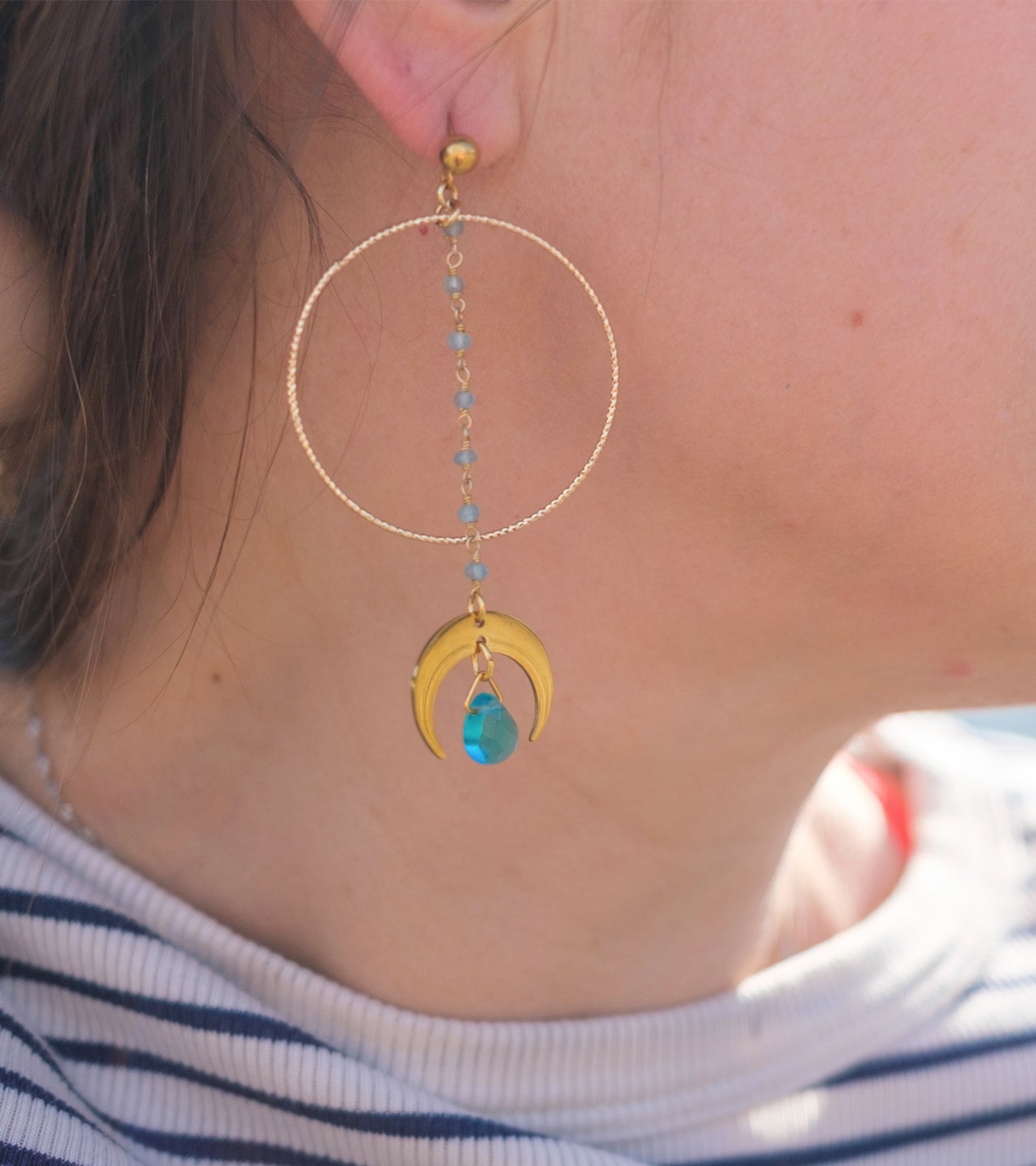 Boucles d'Oreilles Lune Gouttes Verre Calcédoine  Bijou Artisanal Bohème - caurisandco