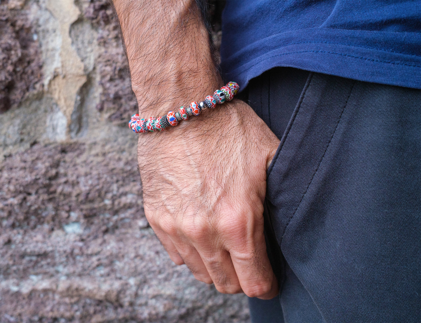 Bracelet perles chevrons rouge en verre