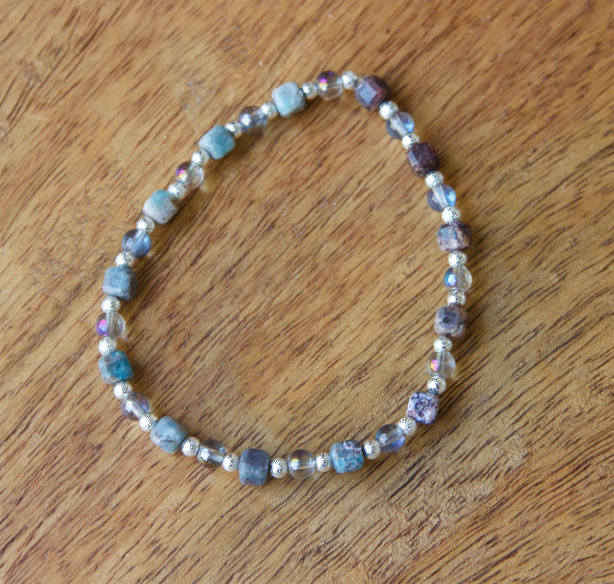 Bracelet Femme Turquoise d'Afrique 4mm & Abalone Perles en Verre Irisées - caurisandco