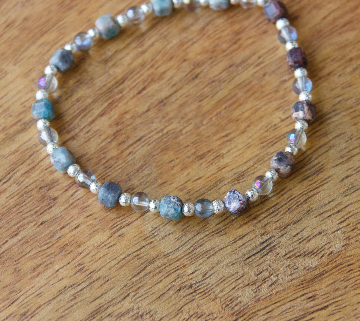 Bracelet Femme Turquoise d'Afrique 4mm & Abalone Perles en Verre Irisées - caurisandco