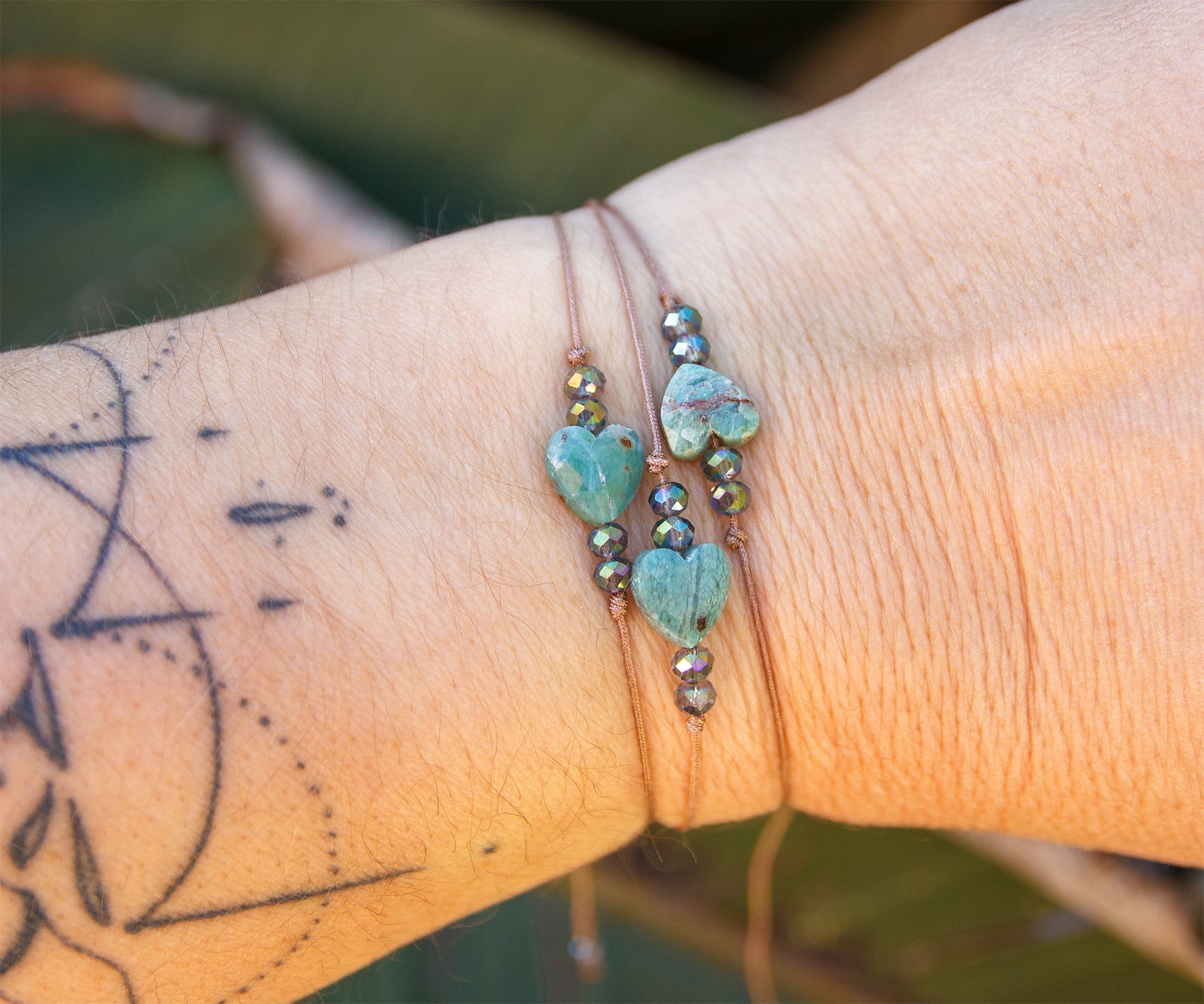 Bracelet Cœur en opale verte facettée 8mm Réglable Fait Main Cauris&Co - caurisandco