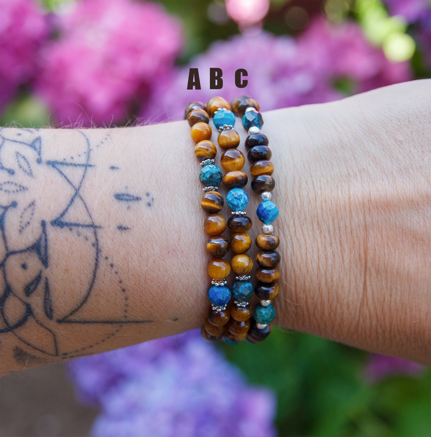 Bracelet femme perles oeil de tigre 6 mm et chrysocolle (plusieurs modeles)