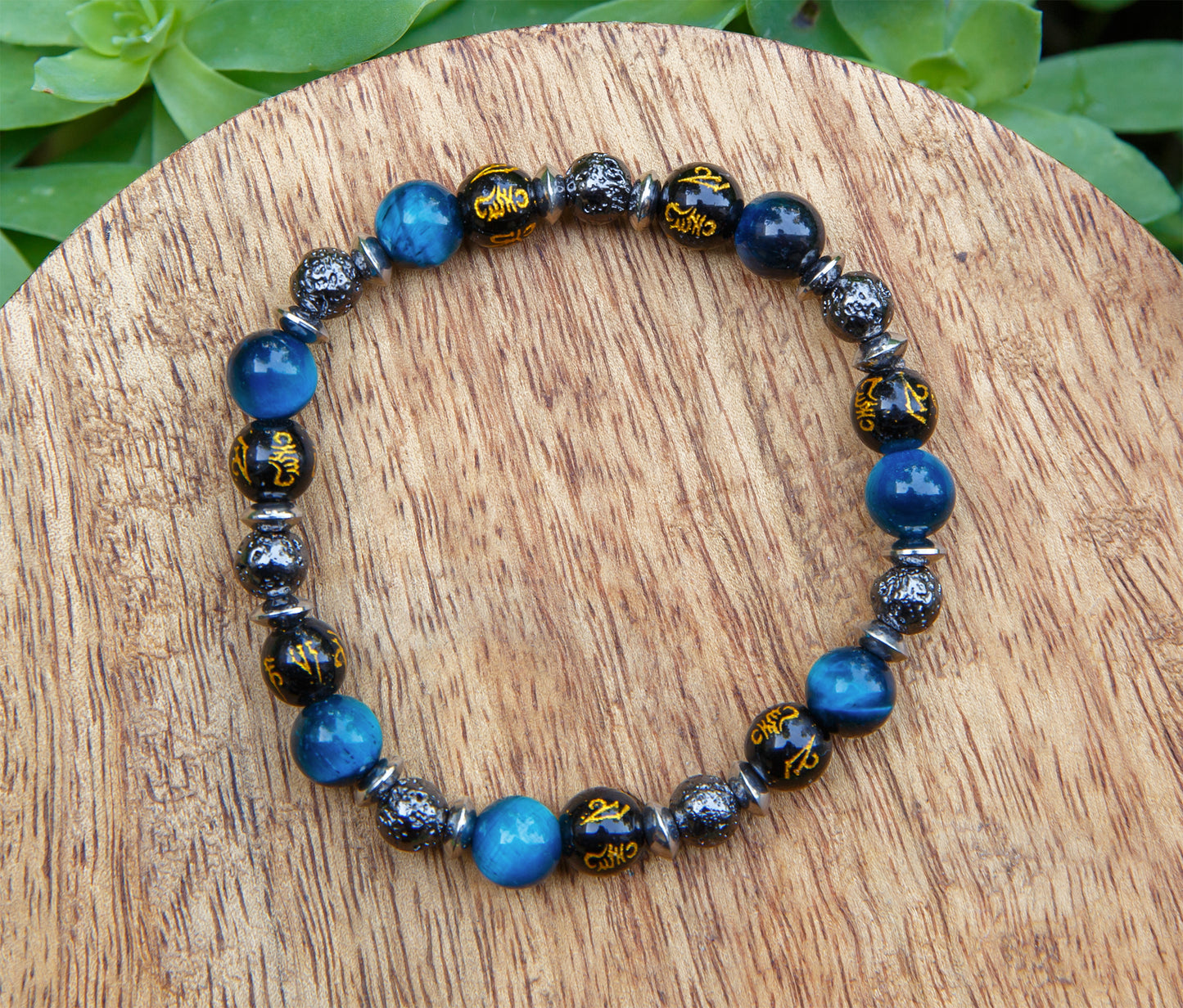 Bracelet homme perles oeil de tigre bleu 8mm perles noire en verre mantra et perle de lave - caurisandco